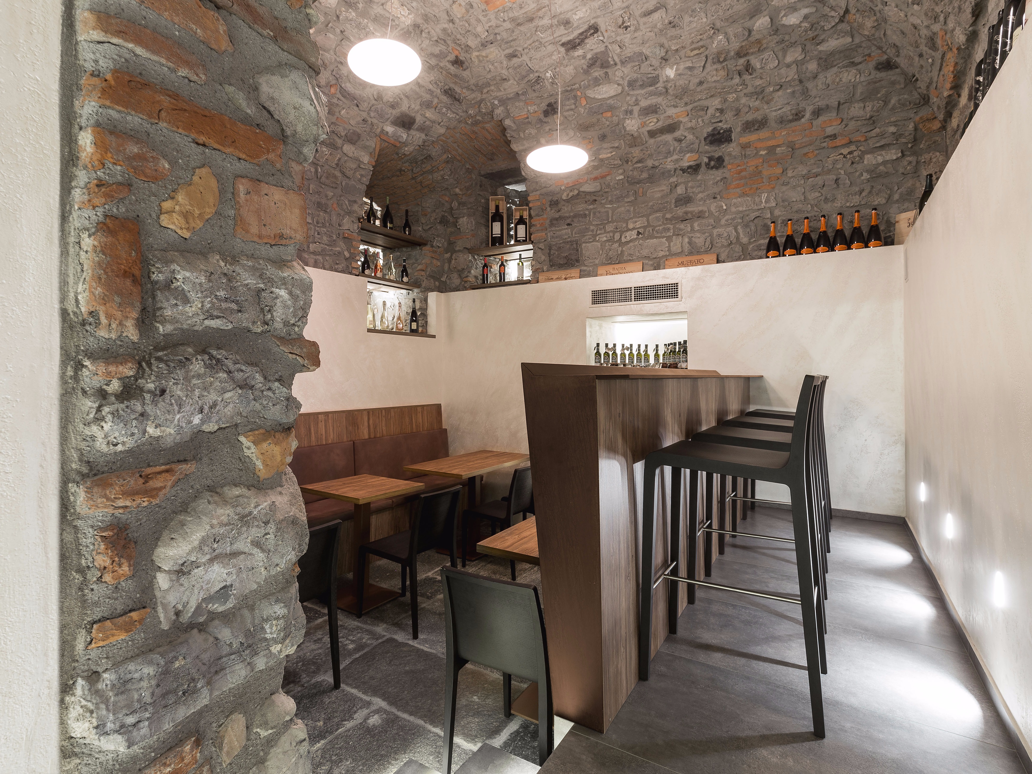 历史酒窖的现代重生——意大利 Angolo DiVino 酒庄-6