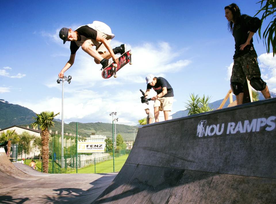 意大利 Gardalake 滑板公园-0