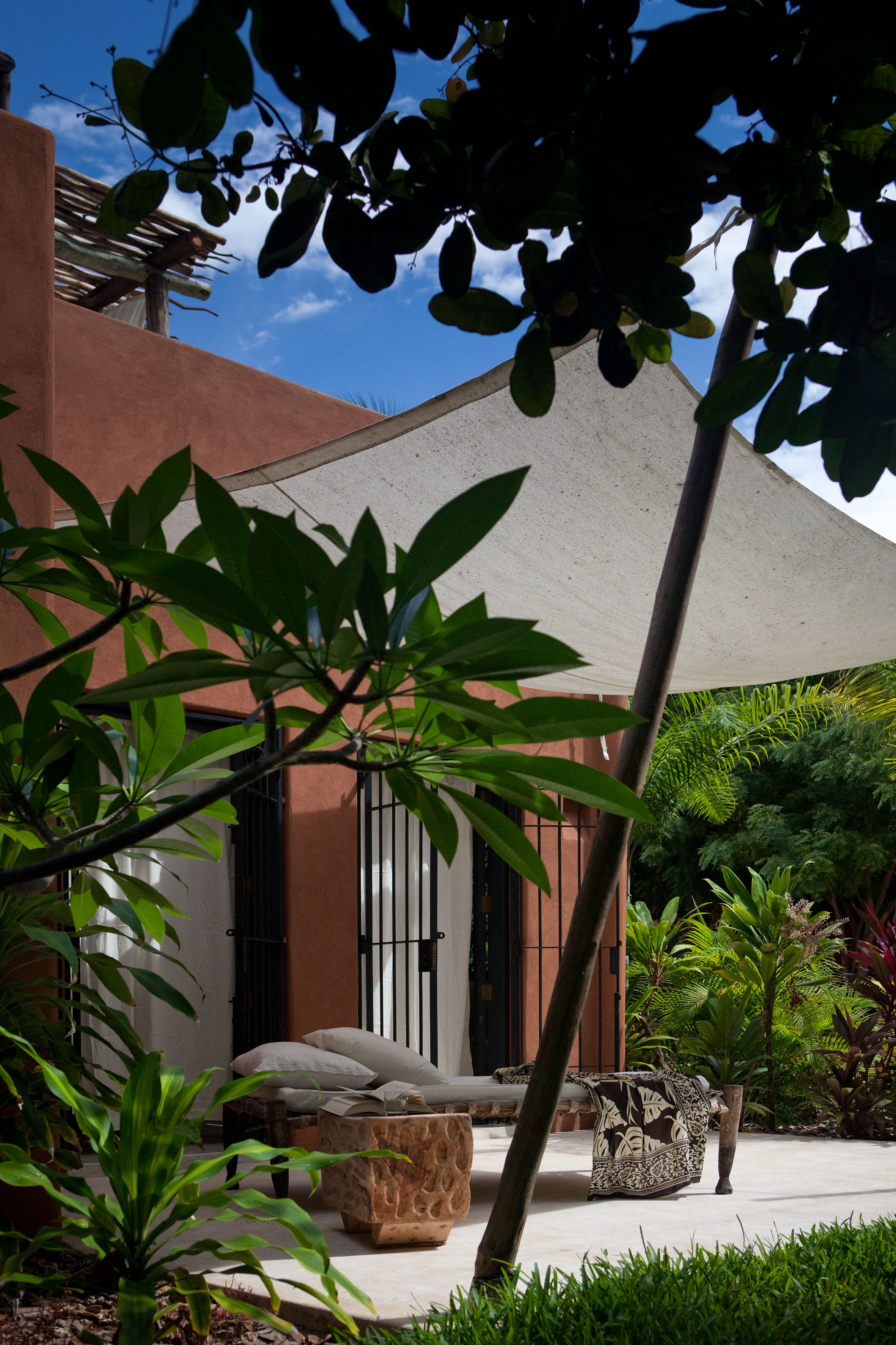 融合本土元素的梦幻家园-9