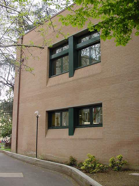 1999 年完成的圣奥尔索拉血液病研究所-30