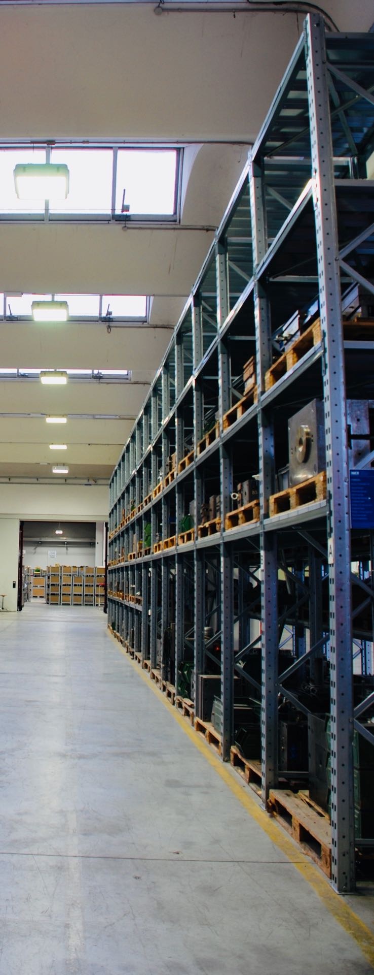 意大利 Polmac 公司总部工厂室内设计案例-39