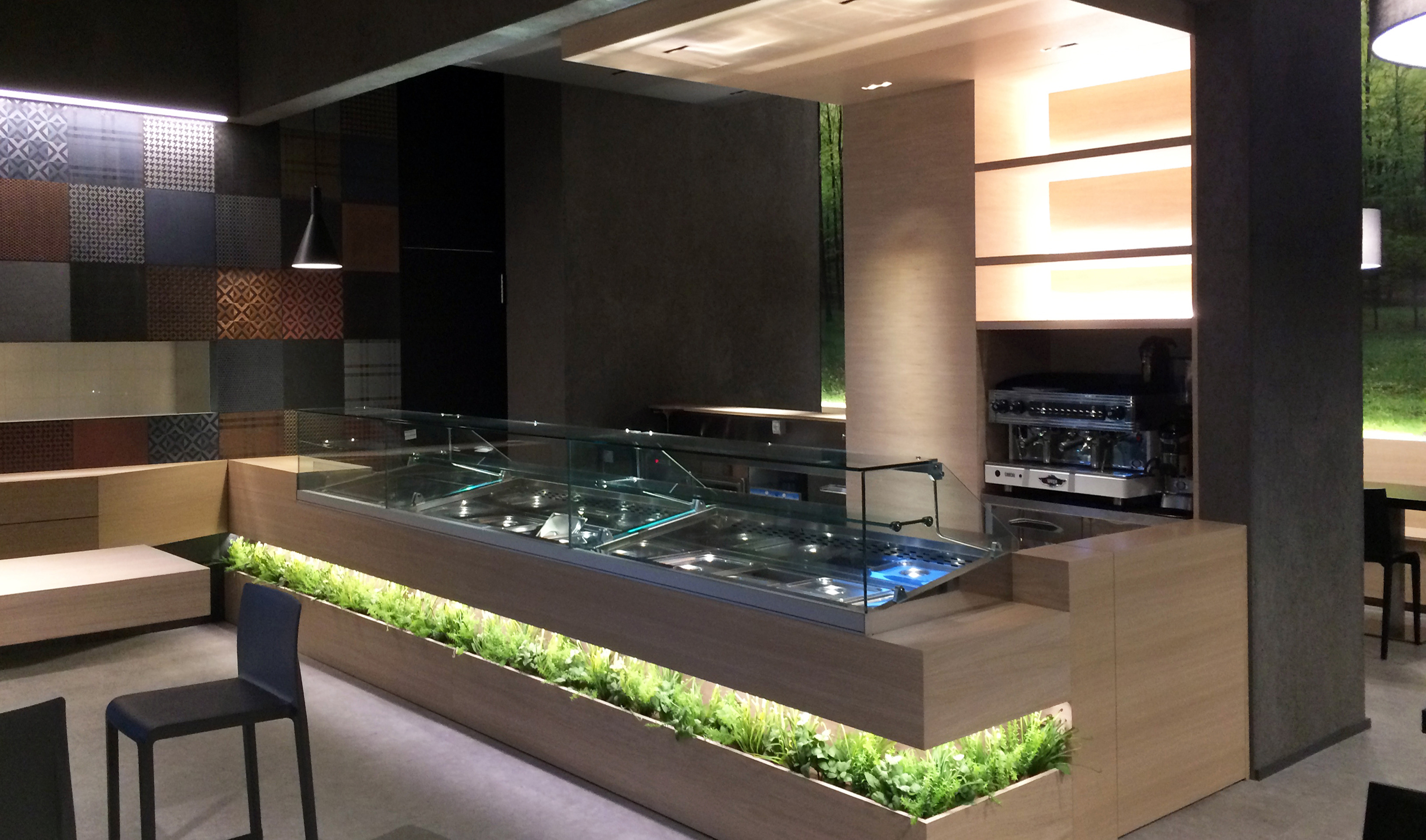 self可译为自我自身自己等;cafè应是café,可译为咖啡馆咖啡店-12