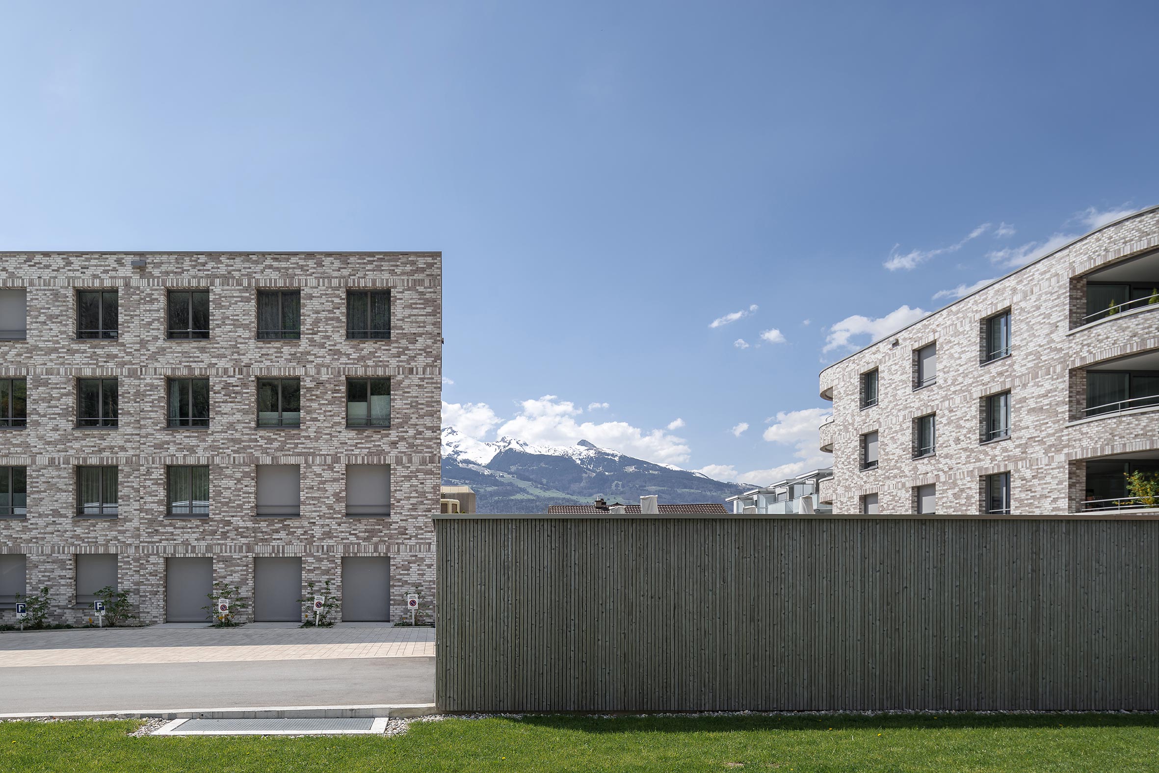 莱茵河畔的多户住宅建筑新地标-11