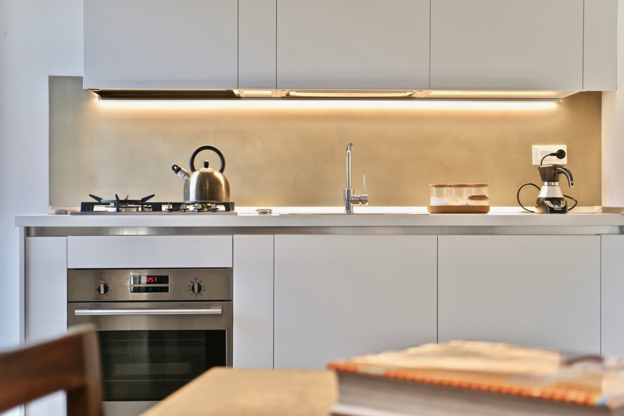 震后重建的意大利小公寓-8