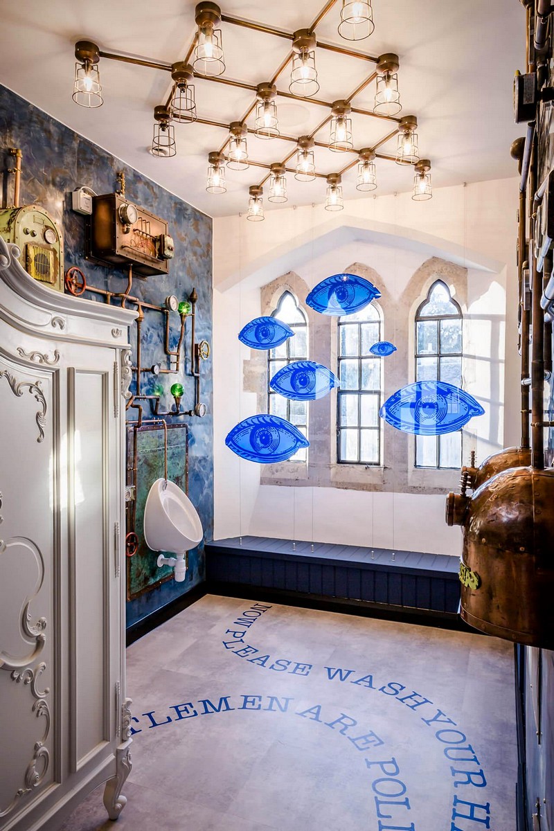 城堡中的梦幻办公室-41