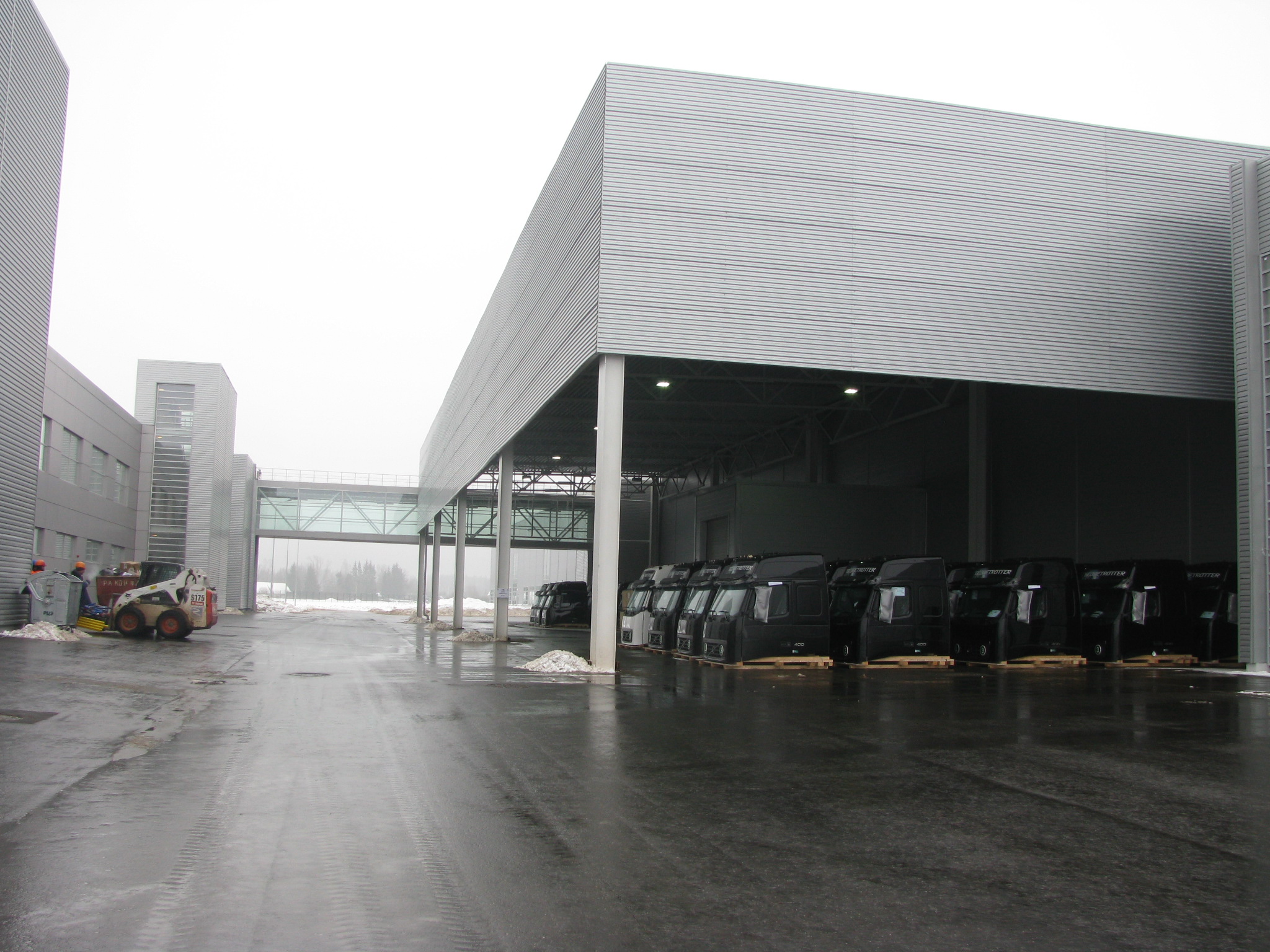 俄罗斯 Volvo·Renault 卡车工厂办公大楼设计-18