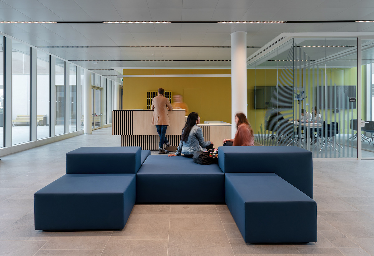 人性和谐绿意盎然的人文学府宿舍-25