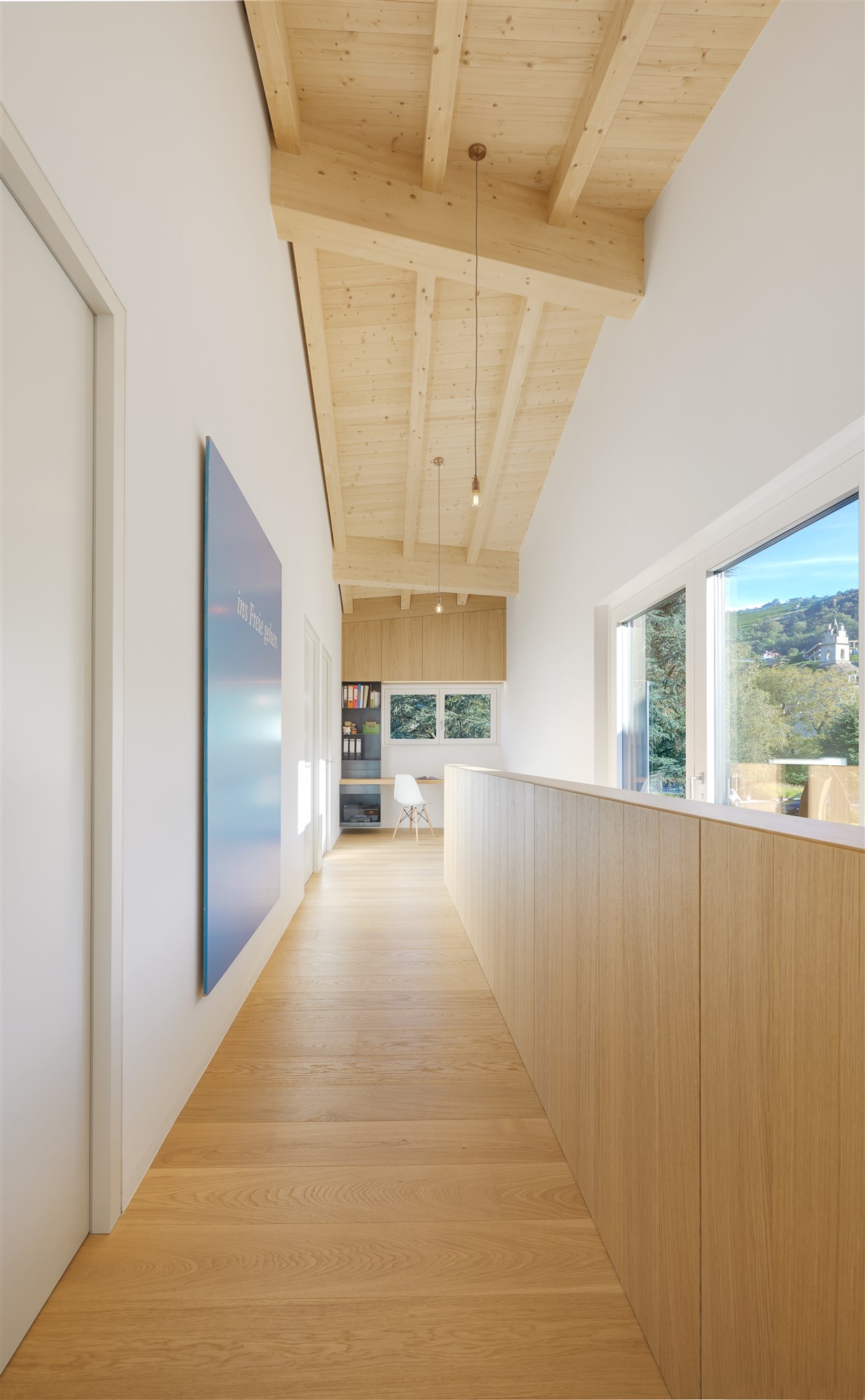 传统与现代共融的意大利木质住宅-1