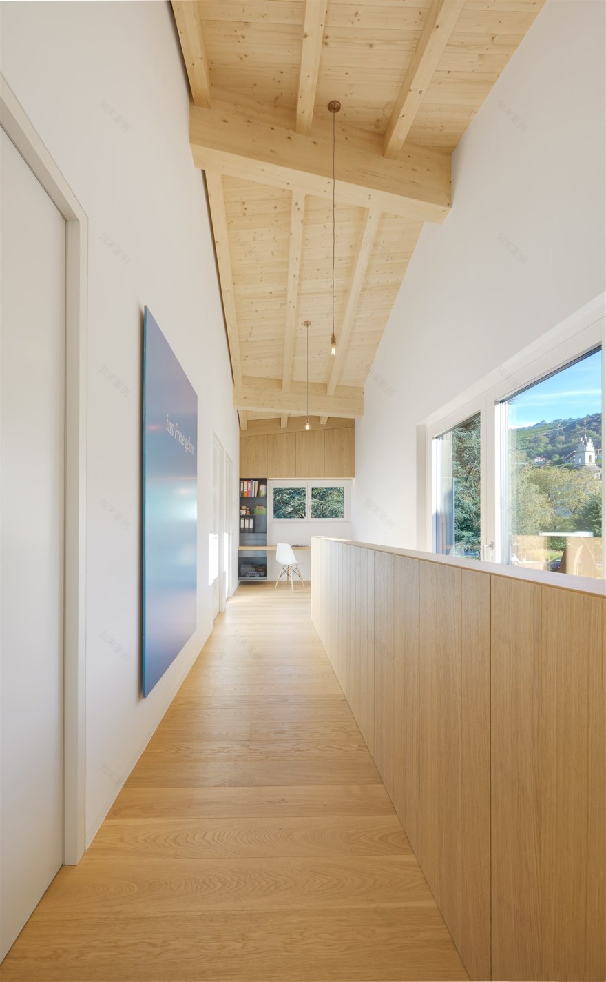 传统与现代共融的意大利木质住宅-1
