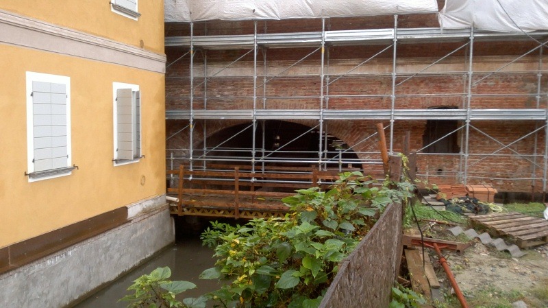 古堡图书馆的现代复兴 · Basiglio 镇“Il Borgo di Vione”项目-6