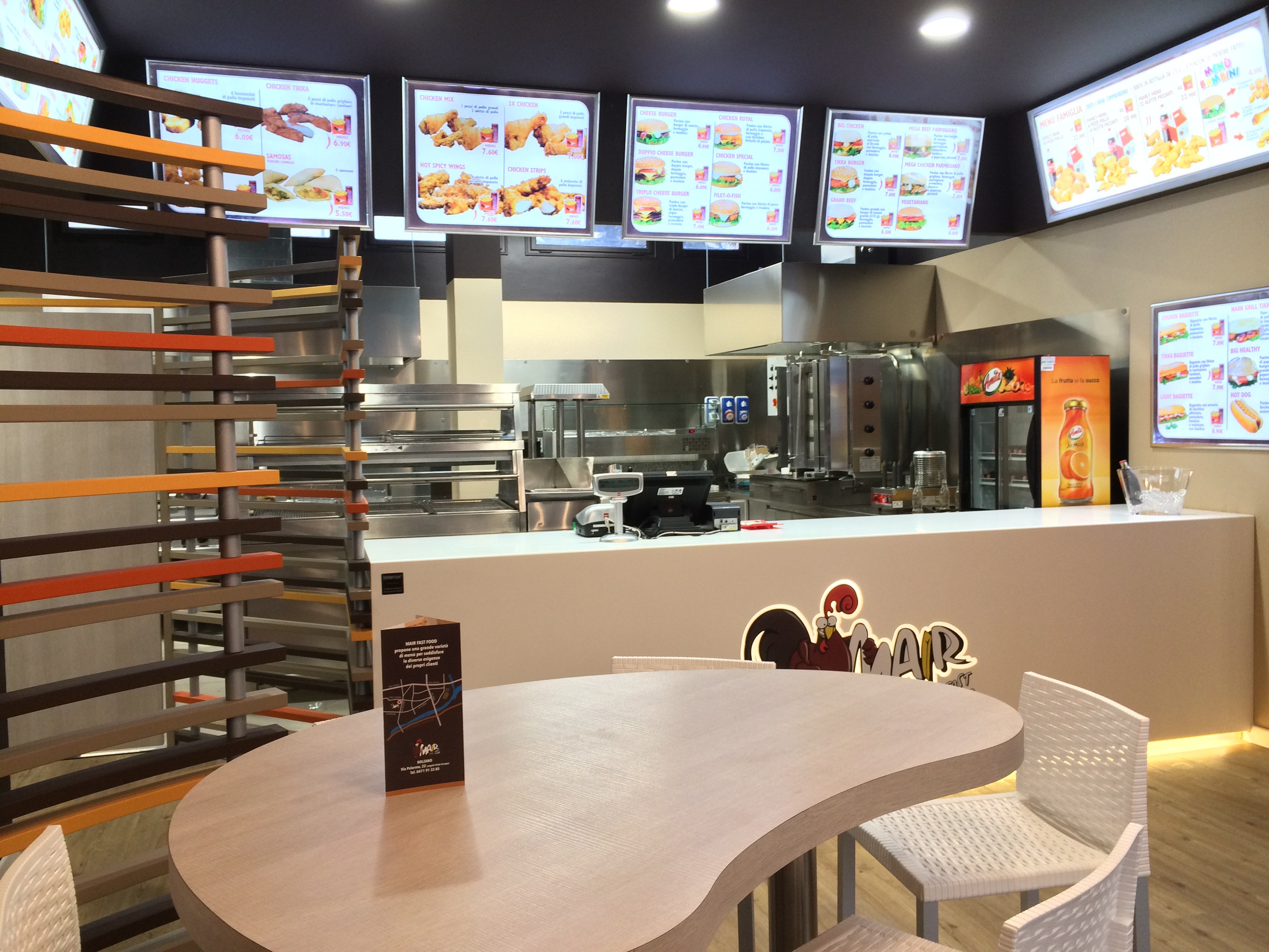 2016 年完成的 MAIR 快餐店室内设计案例-25