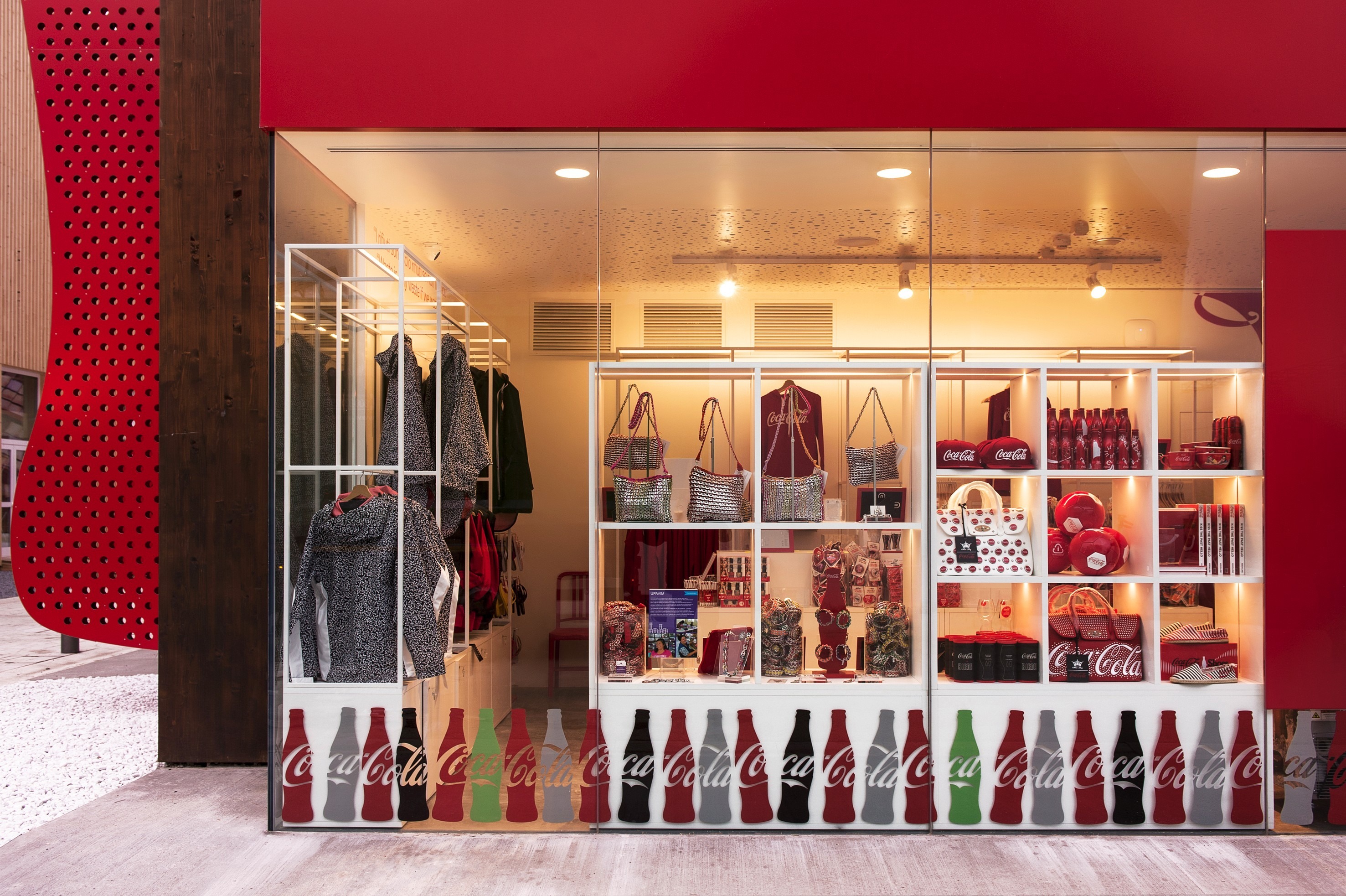 米兰 E·波 2015 可口可乐展馆-6