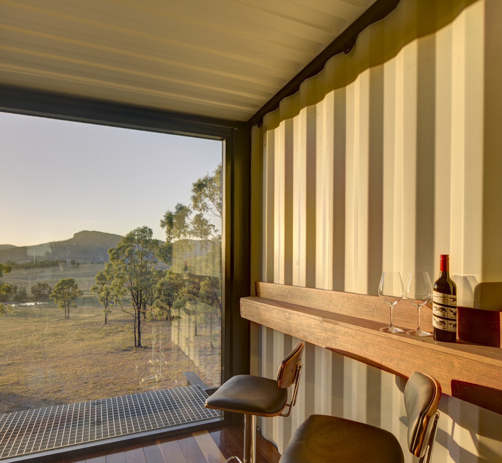 澳洲酒庄的集装箱创意设计-2