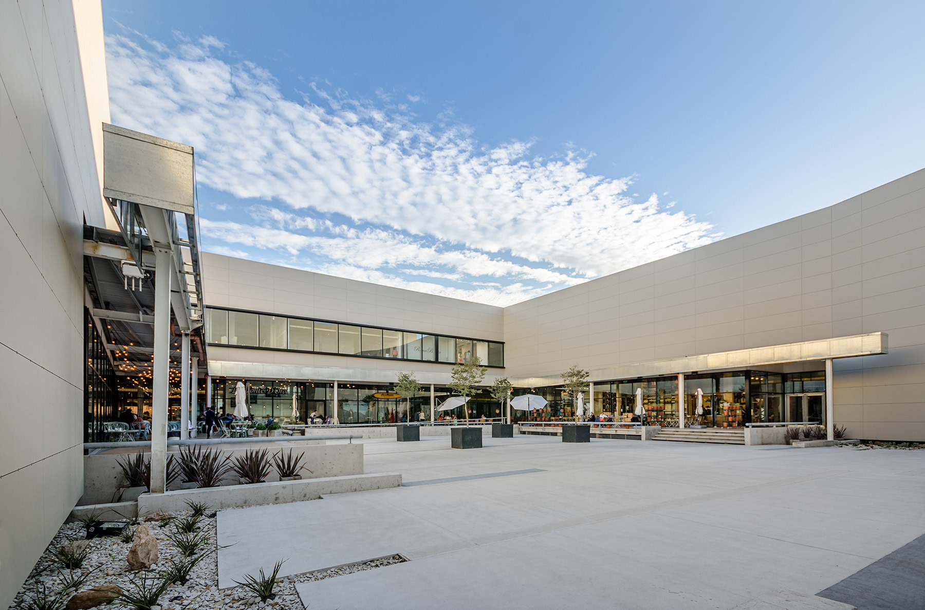 融合历史与现代的阿根廷马尔·德·普拉塔文化购物中心-16