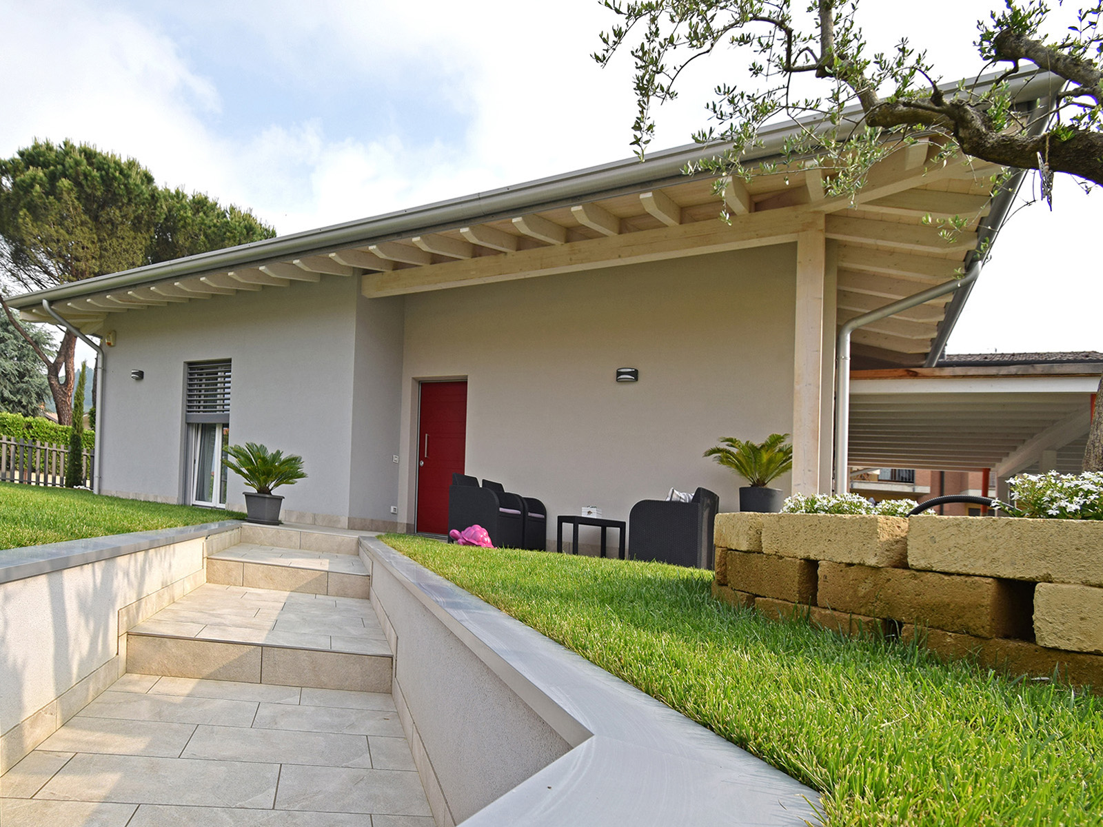 意大利木质经典别墅，环保节能与舒适宜居的完美结合-8