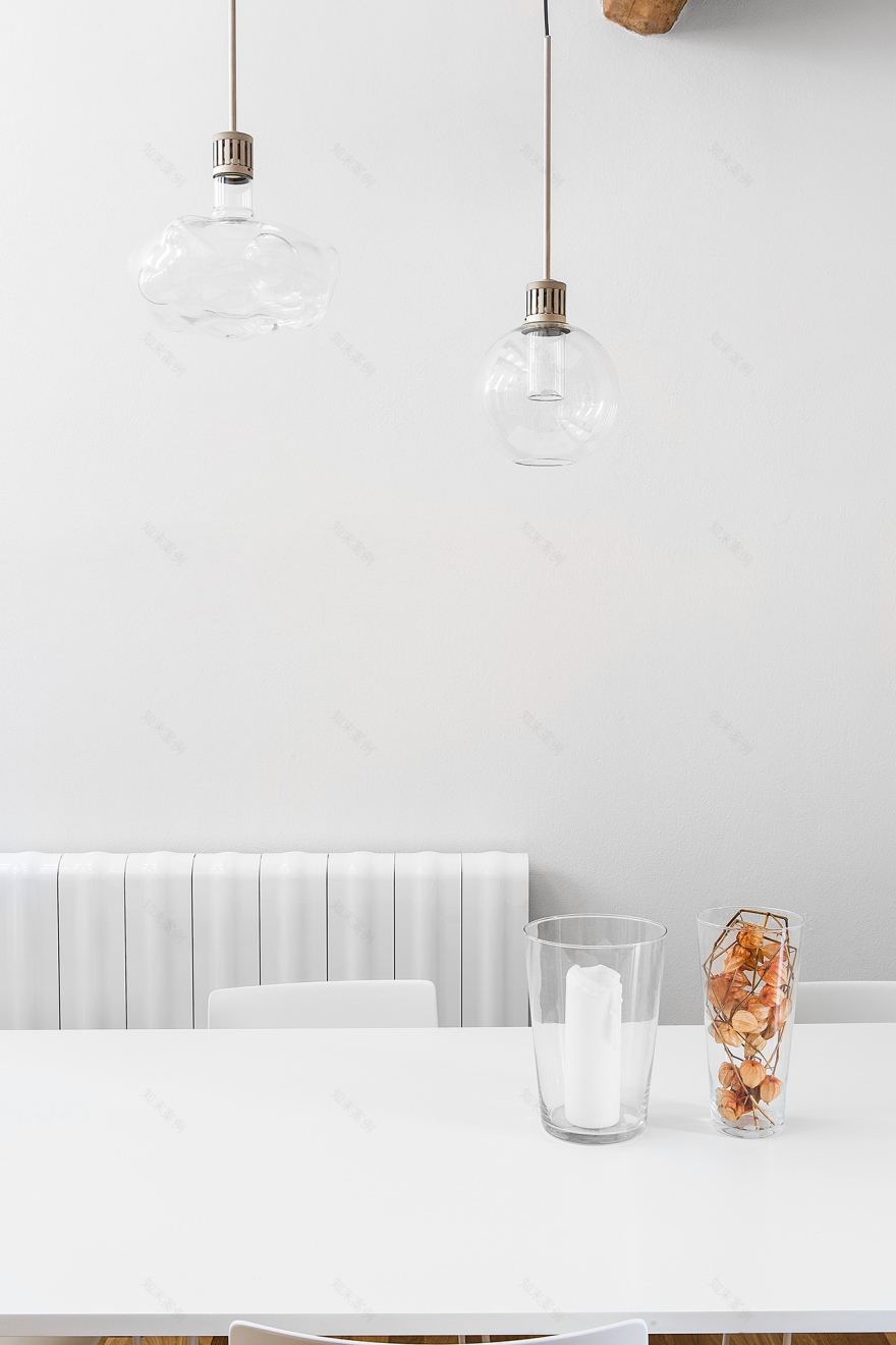 绿意盎然的历史建筑顶层公寓改造-4