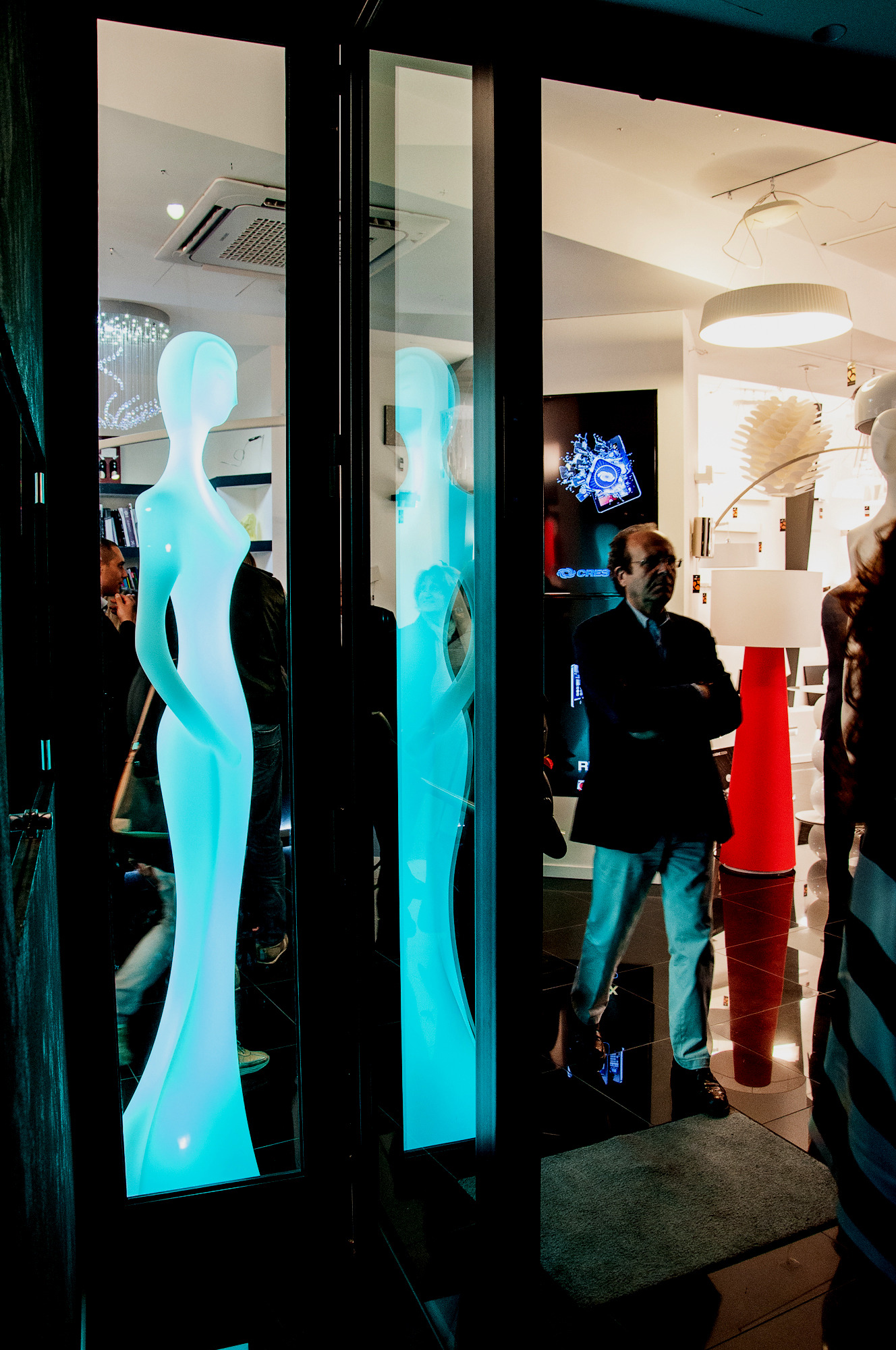 Rilu·Palermo 旗舰店室内设计-12