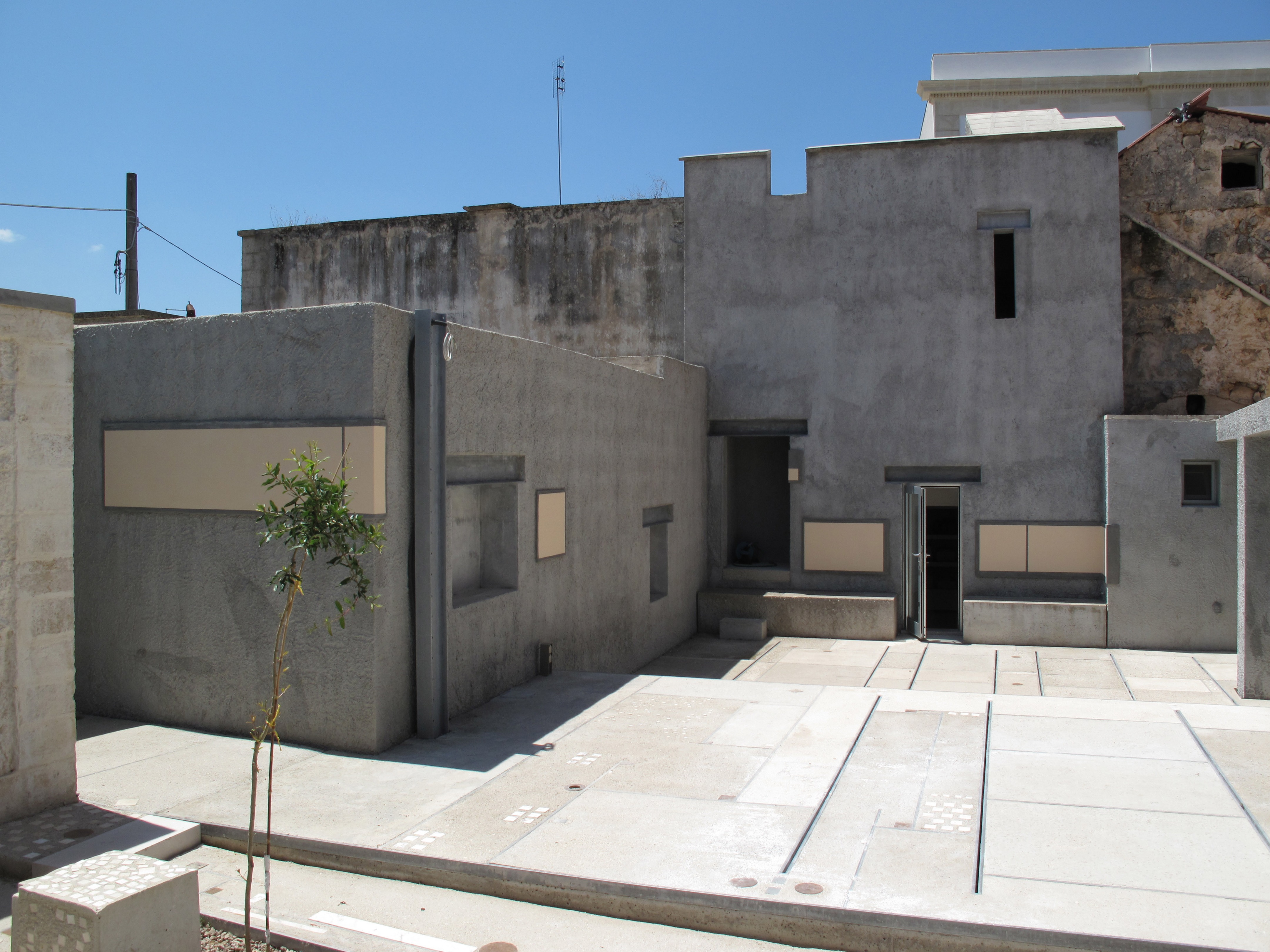 经典与现代并融，Kiasmo 总部室内设计-23