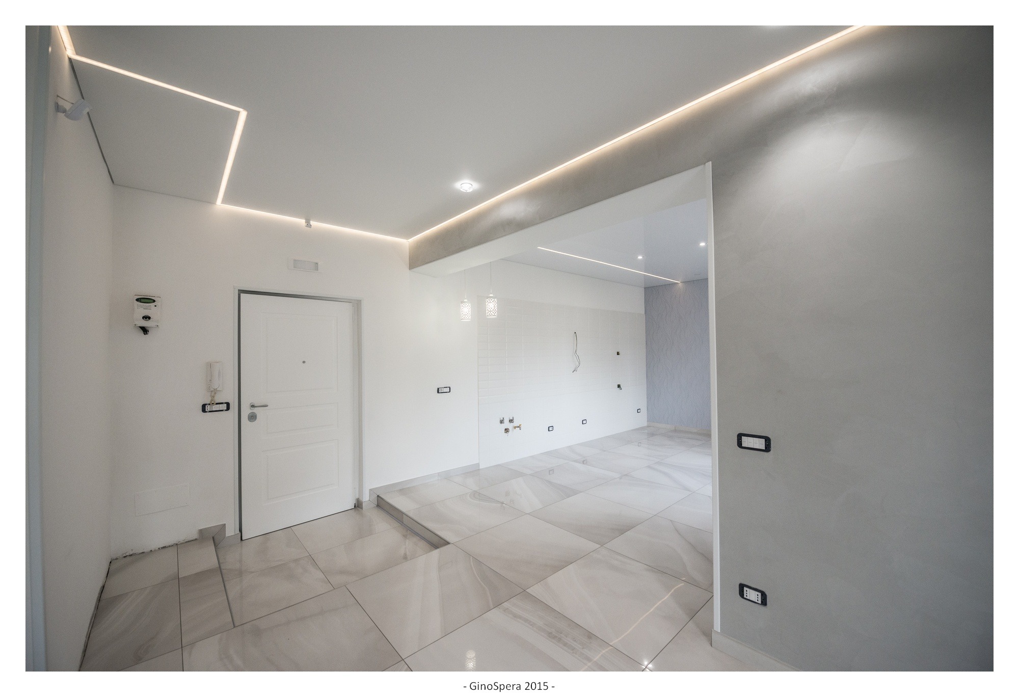 卧室带卫生间的水晶设计公寓-15