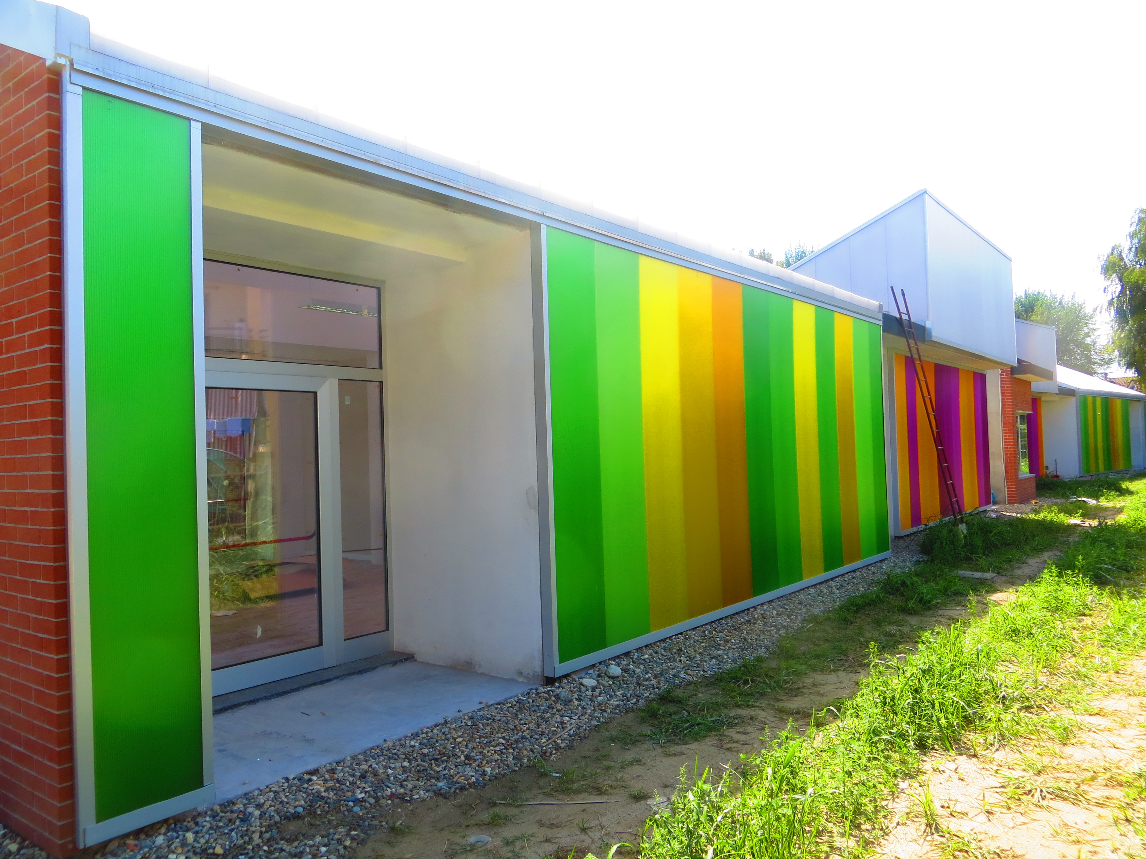 现代幼儿园设计,重现 70 年代旧时光-11