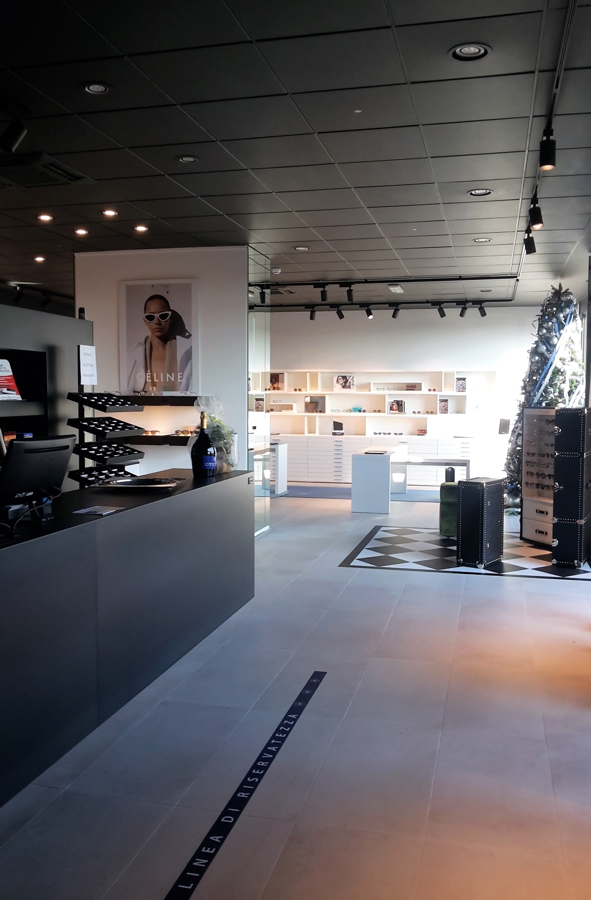 商业和管理空间·扩展和重新设计-18