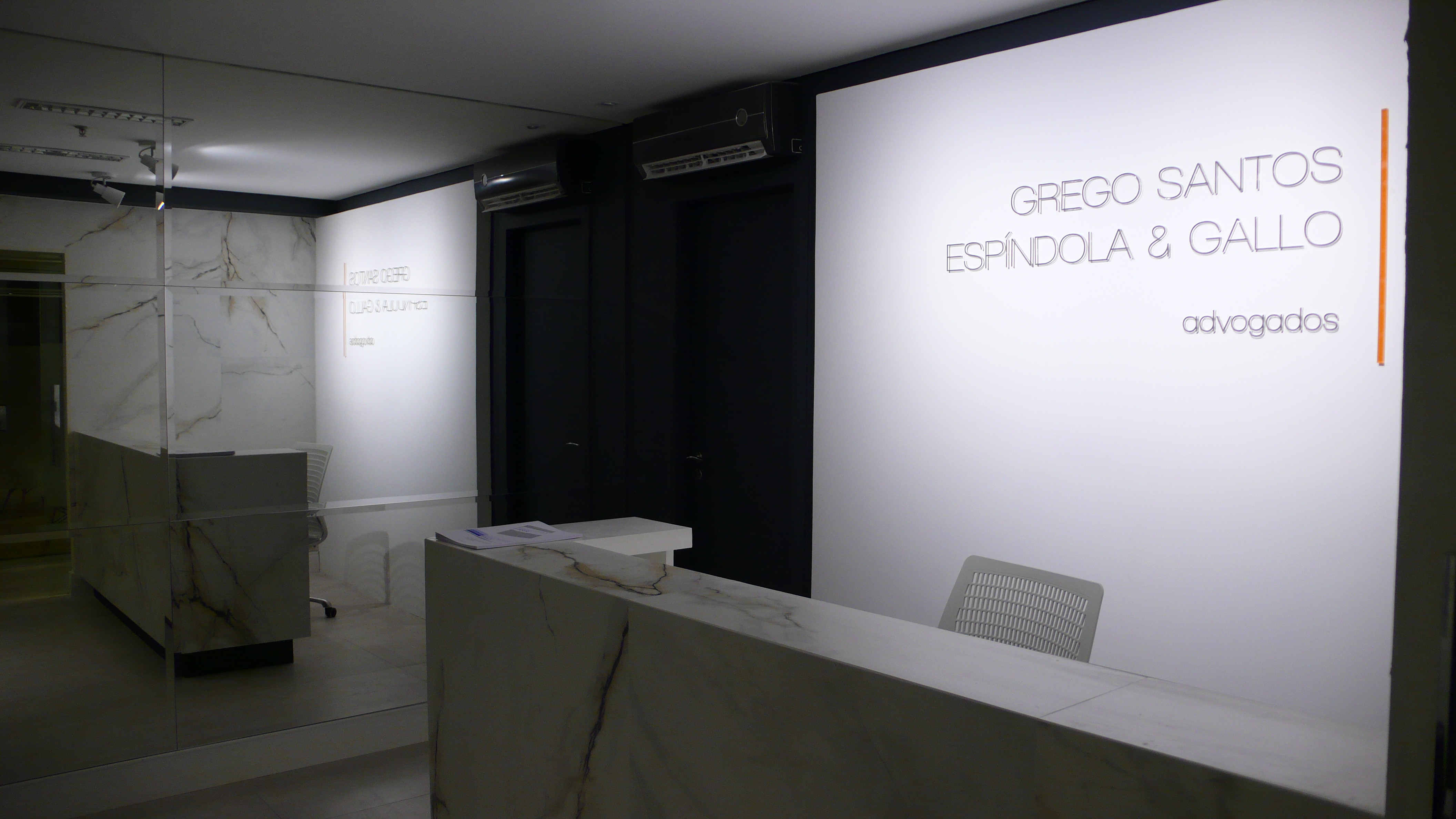 巴西 Maringá律师事务所办公室 - 休闲与专业的完美融合-18