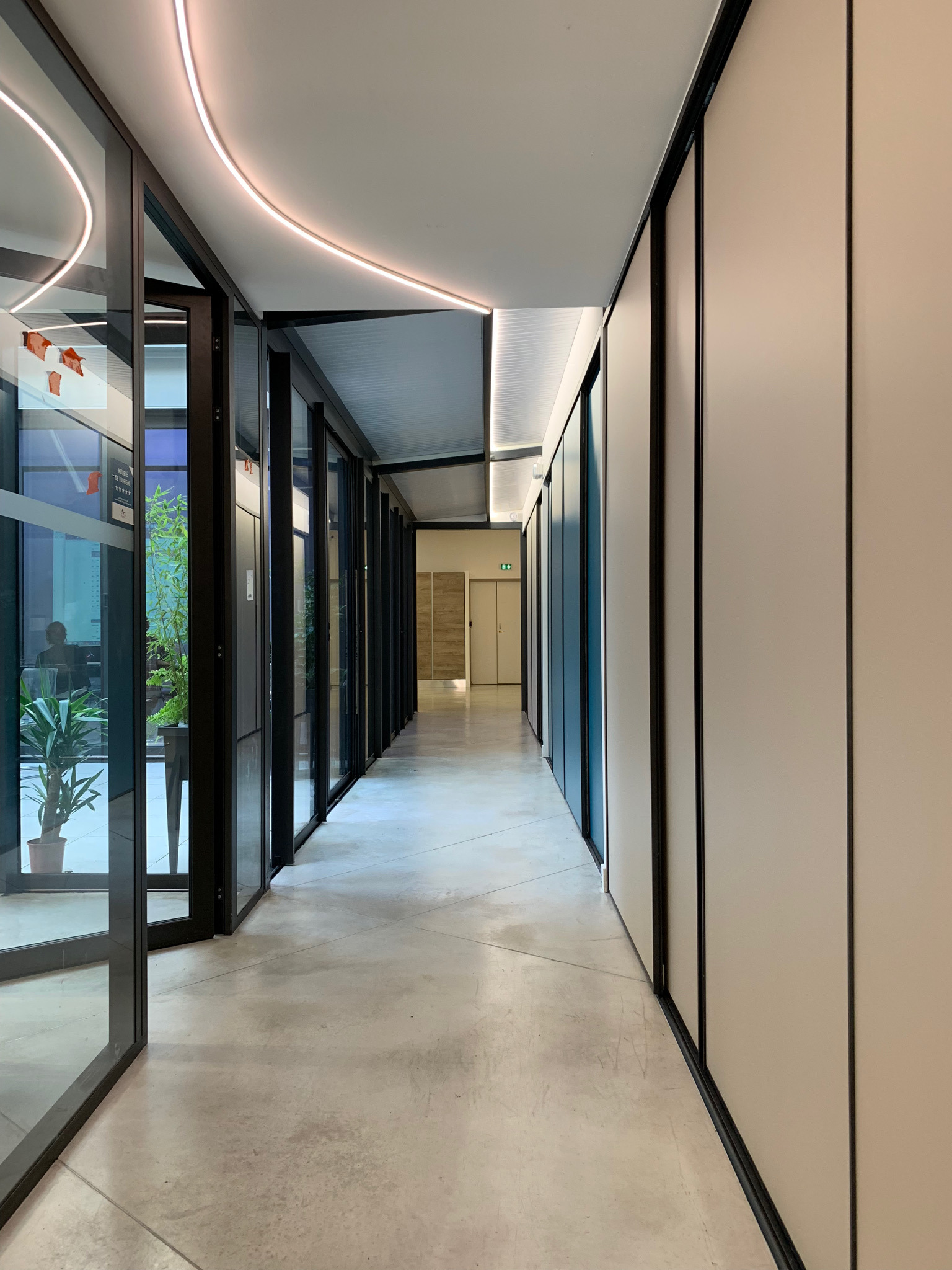 2016 年新领域公司仓库变身网络代理总部-16