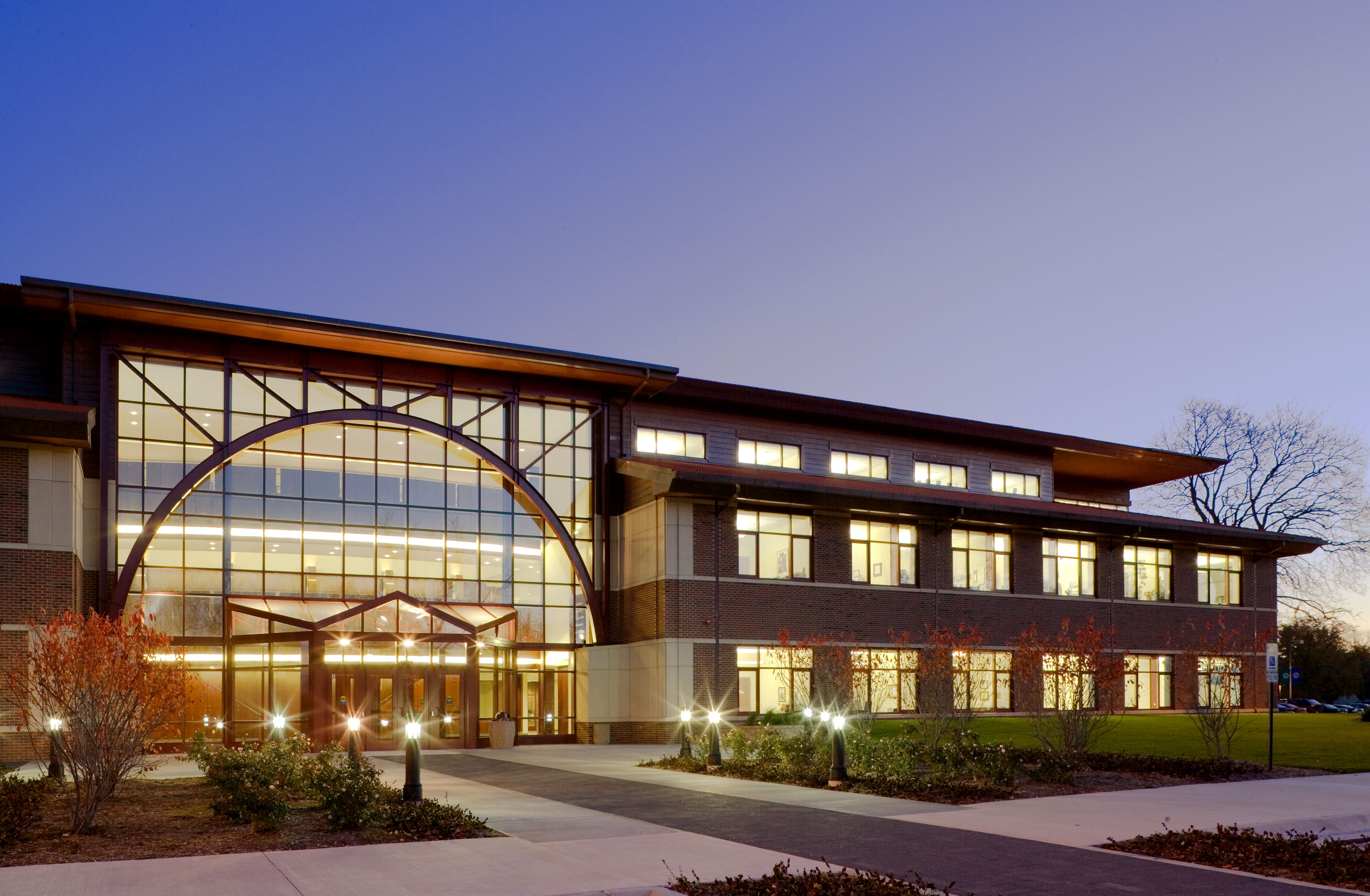 协作教育研究所 · 创新学习空间的融合设计-0