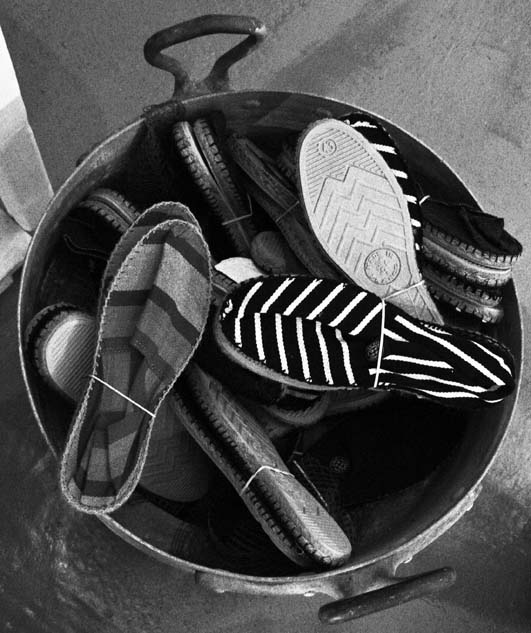 废旧车间变时尚商店的创意重生-22