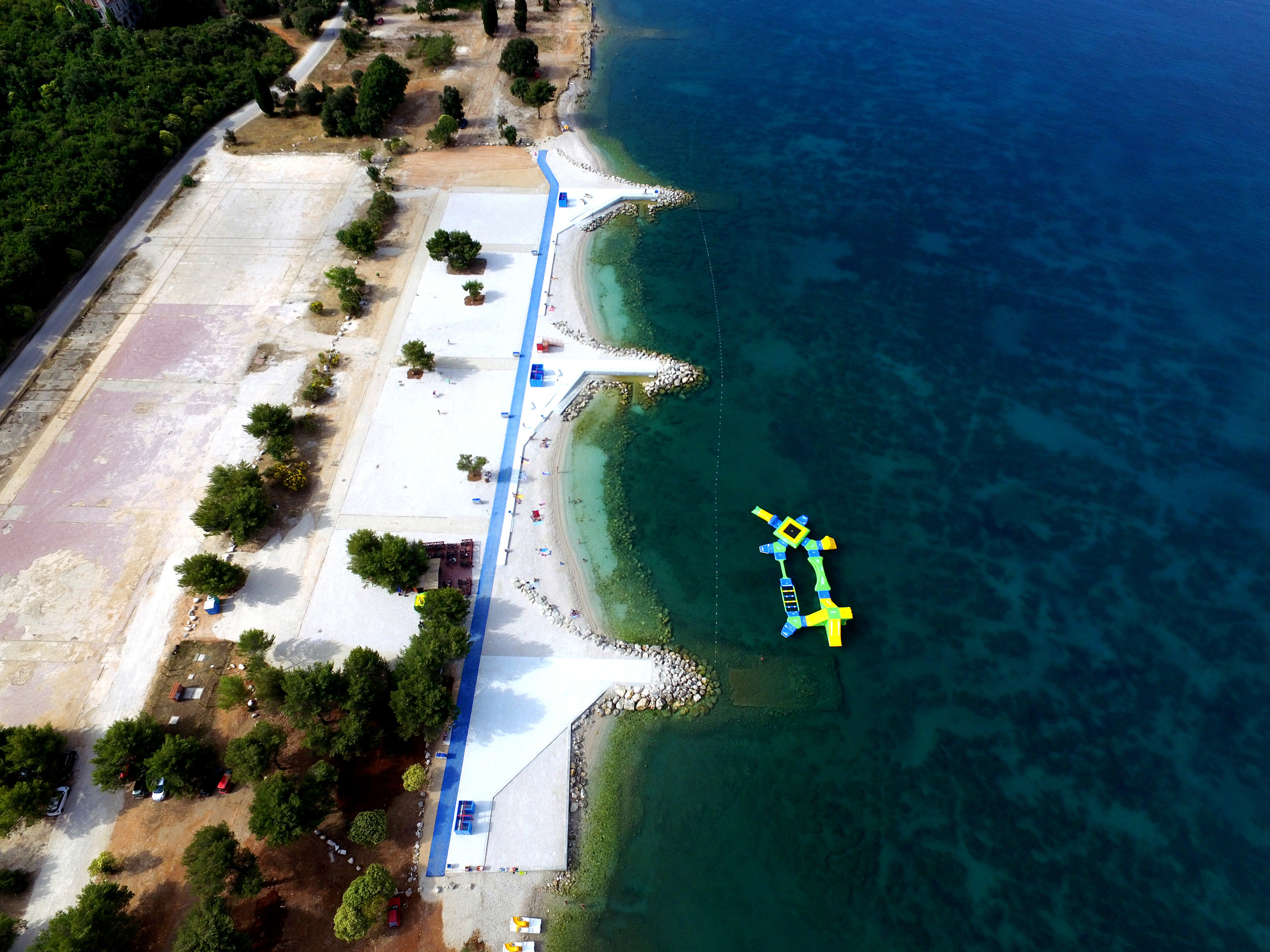克罗地亚前海军机场改建水上乐园-11