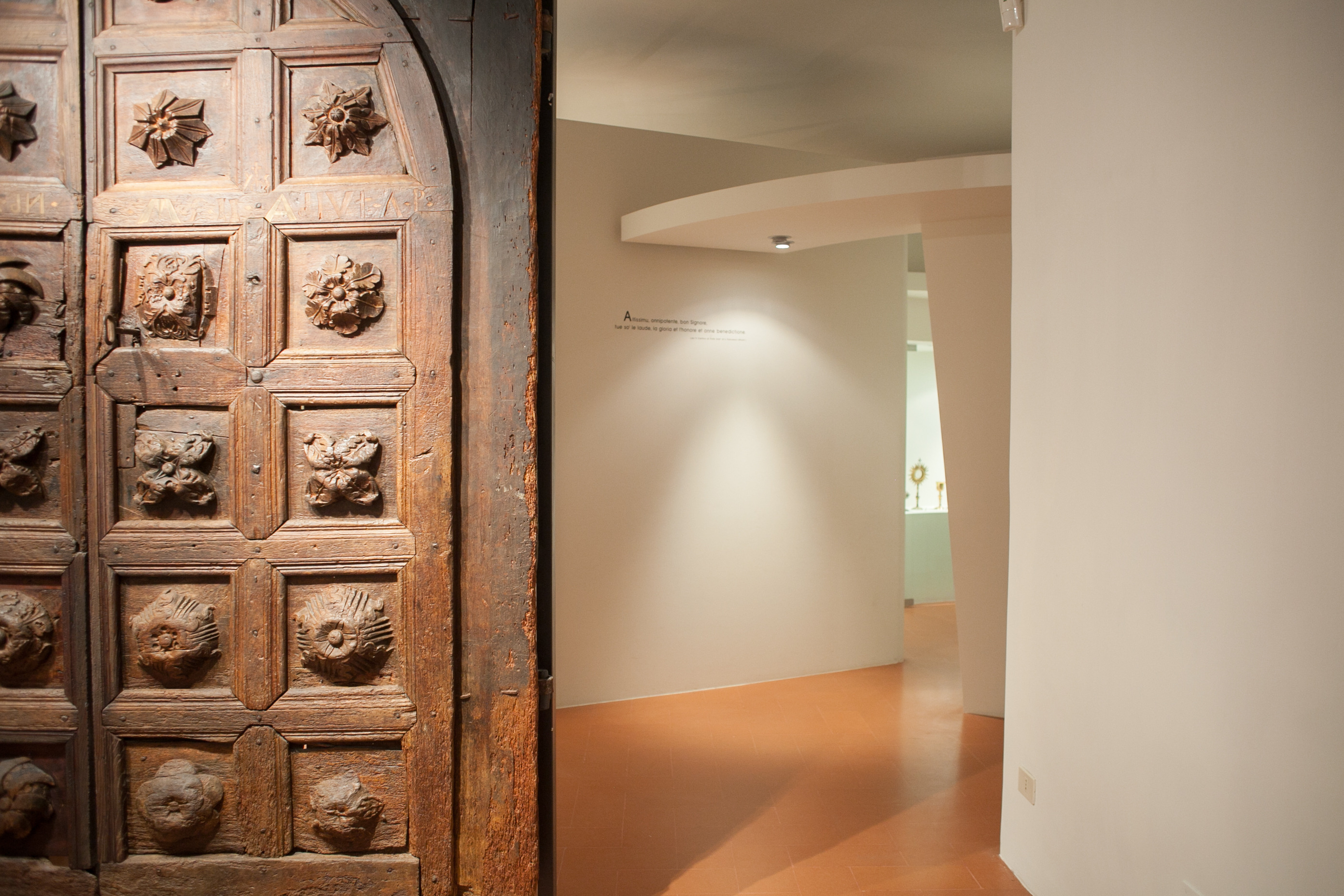 湖中古修道院的重生 · 圣菲利帕 mareri 博物馆-0