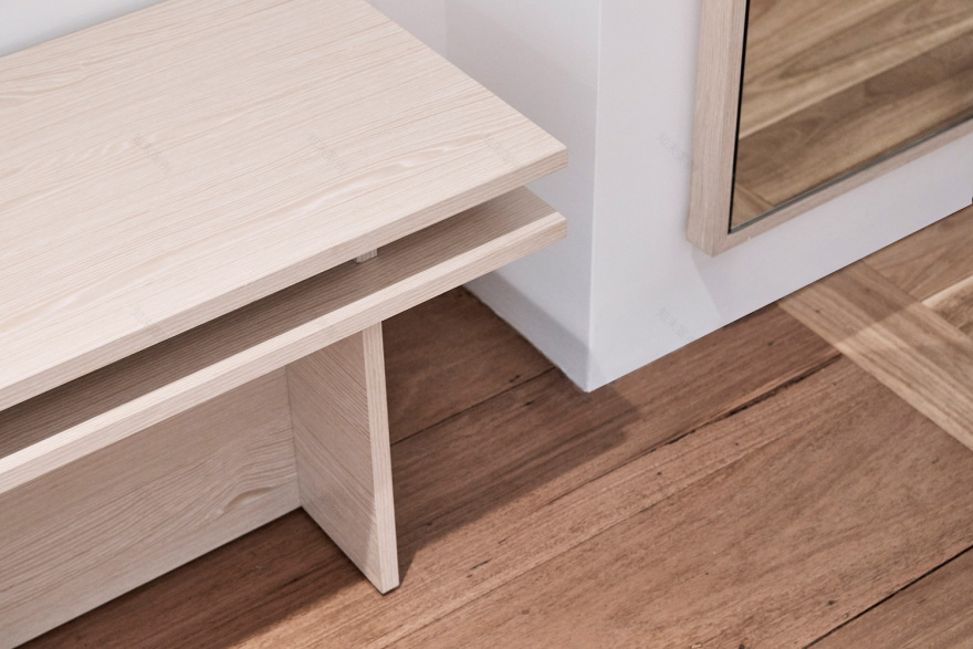 澳大利亚 Bassike 帕丁顿旗舰店转型,极简风格融入混凝土庭院-35