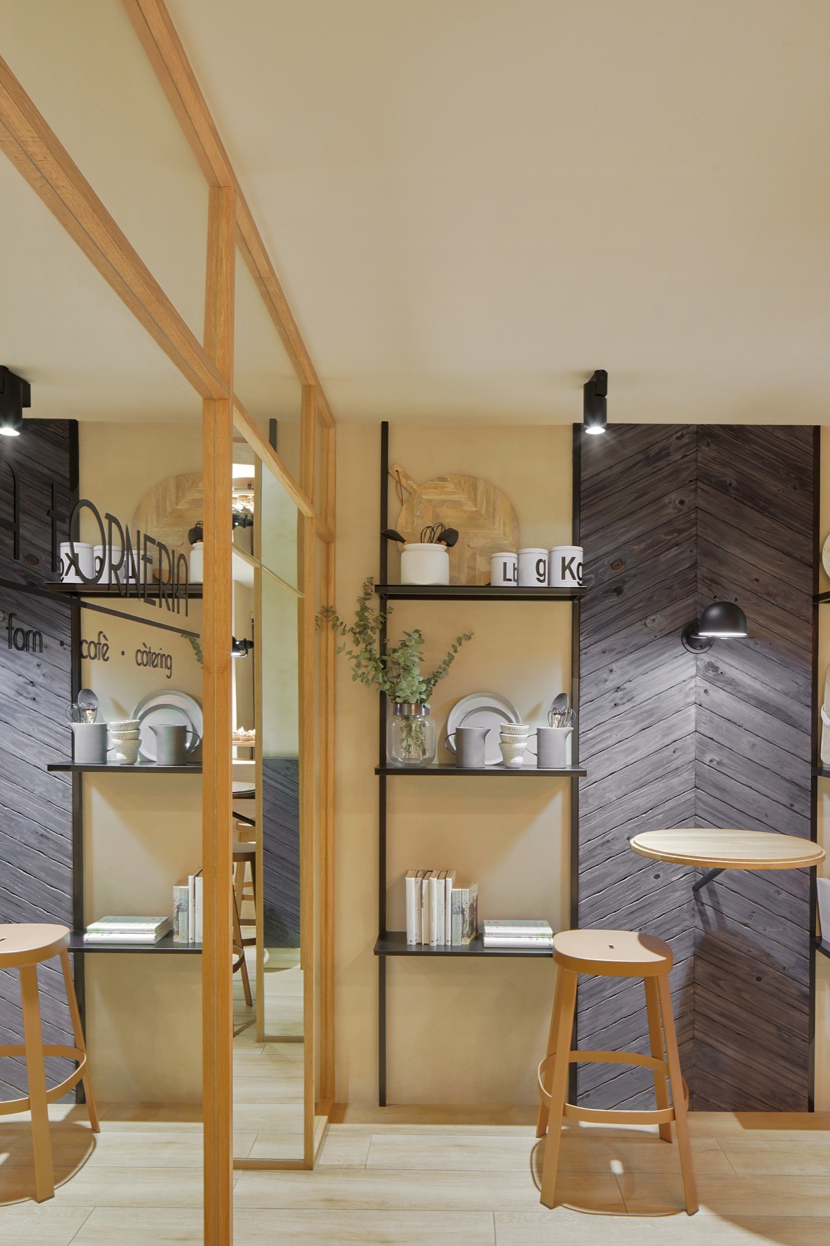 传统与创新的完美结合——La Forneria I 面包店设计-2