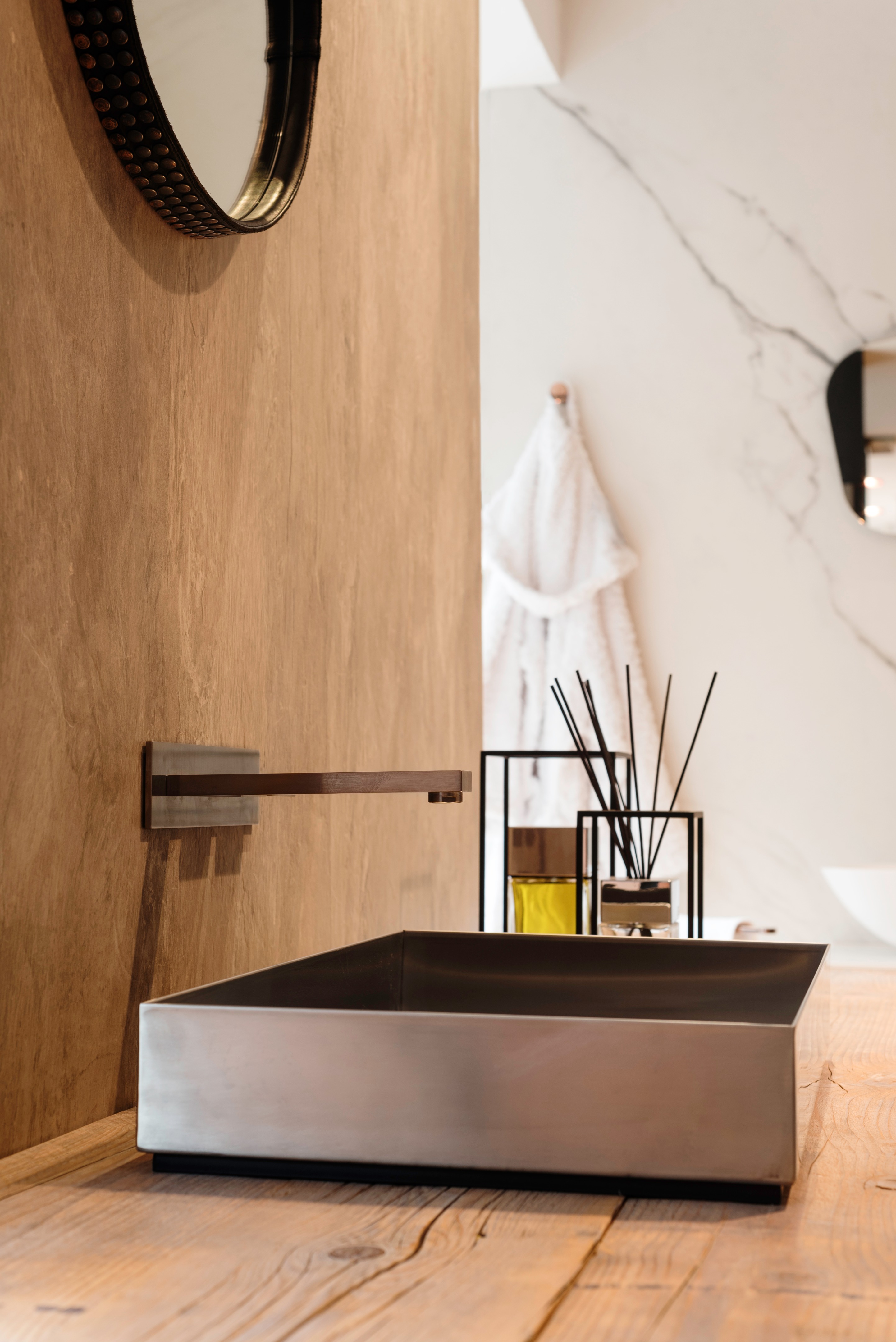 Akua Showroom 打造现代卫浴空间，自然元素与功能的完美结合-26