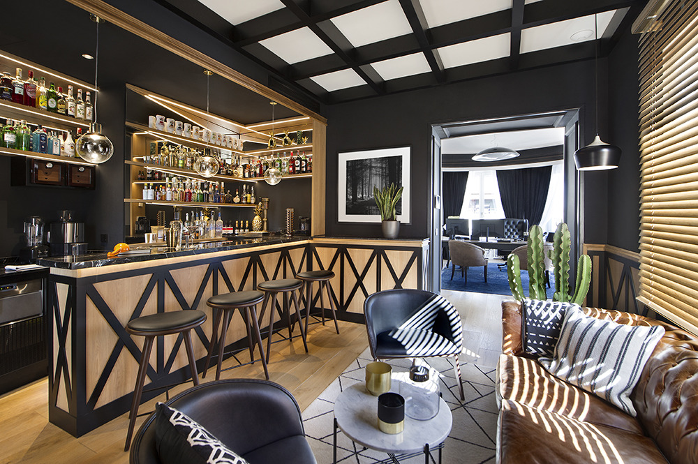 跃居之上 | 顶层公寓的室内设计魅力-43