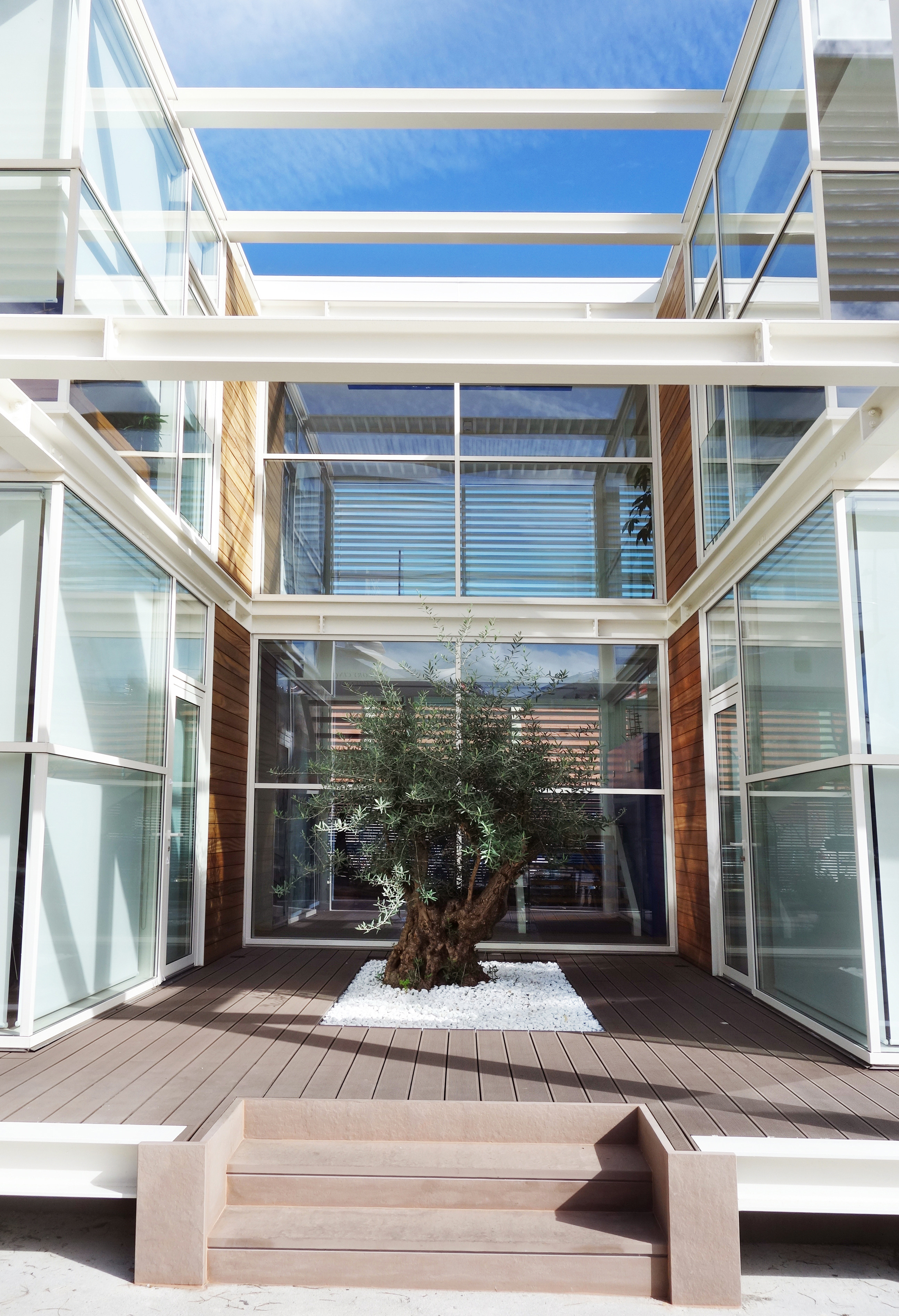 意式航海激情 | 轻奢开放式办公室设计-1