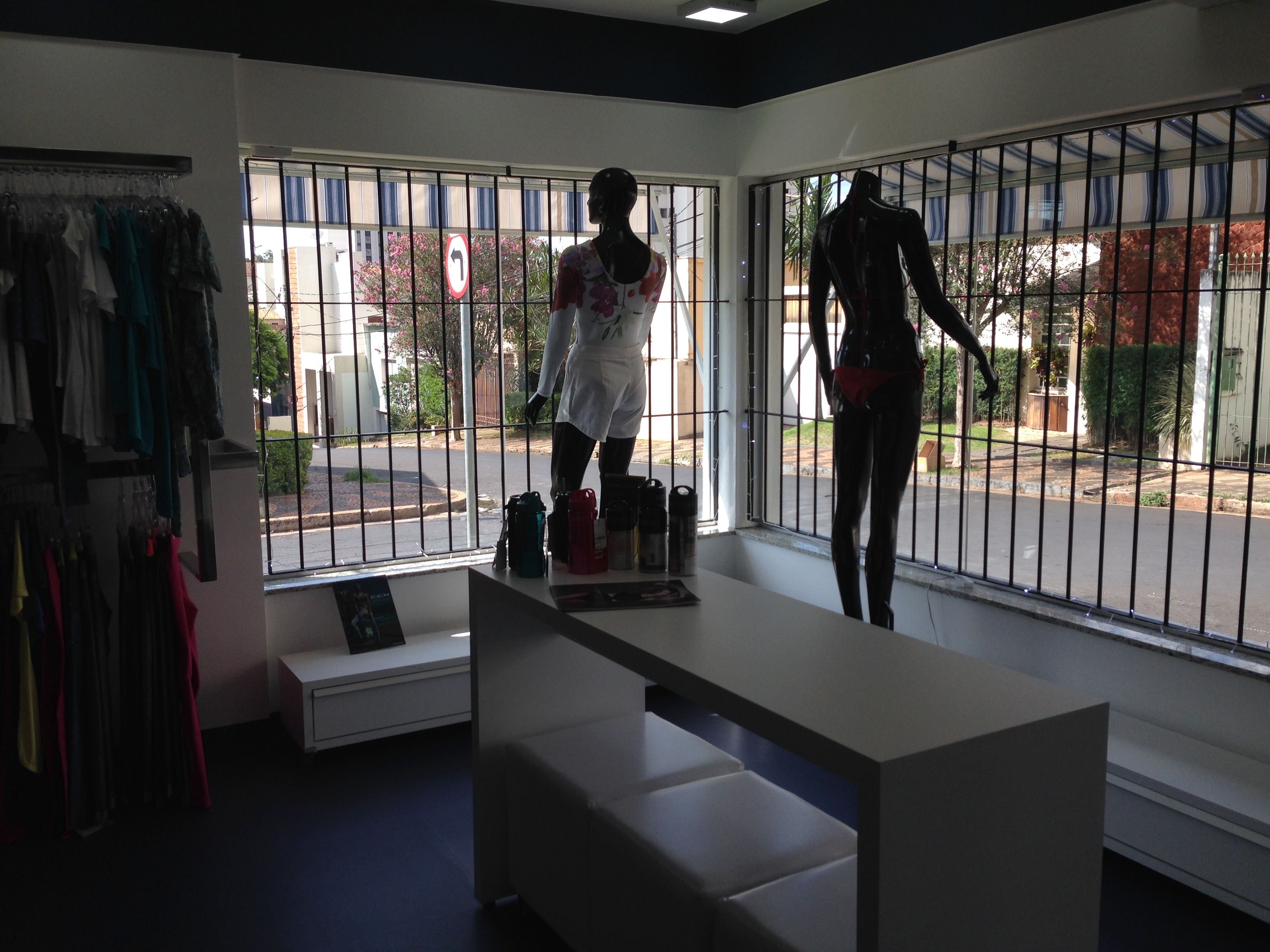 CRIS SOFFIATI 软装店翻新，街头瞩目新地标-13