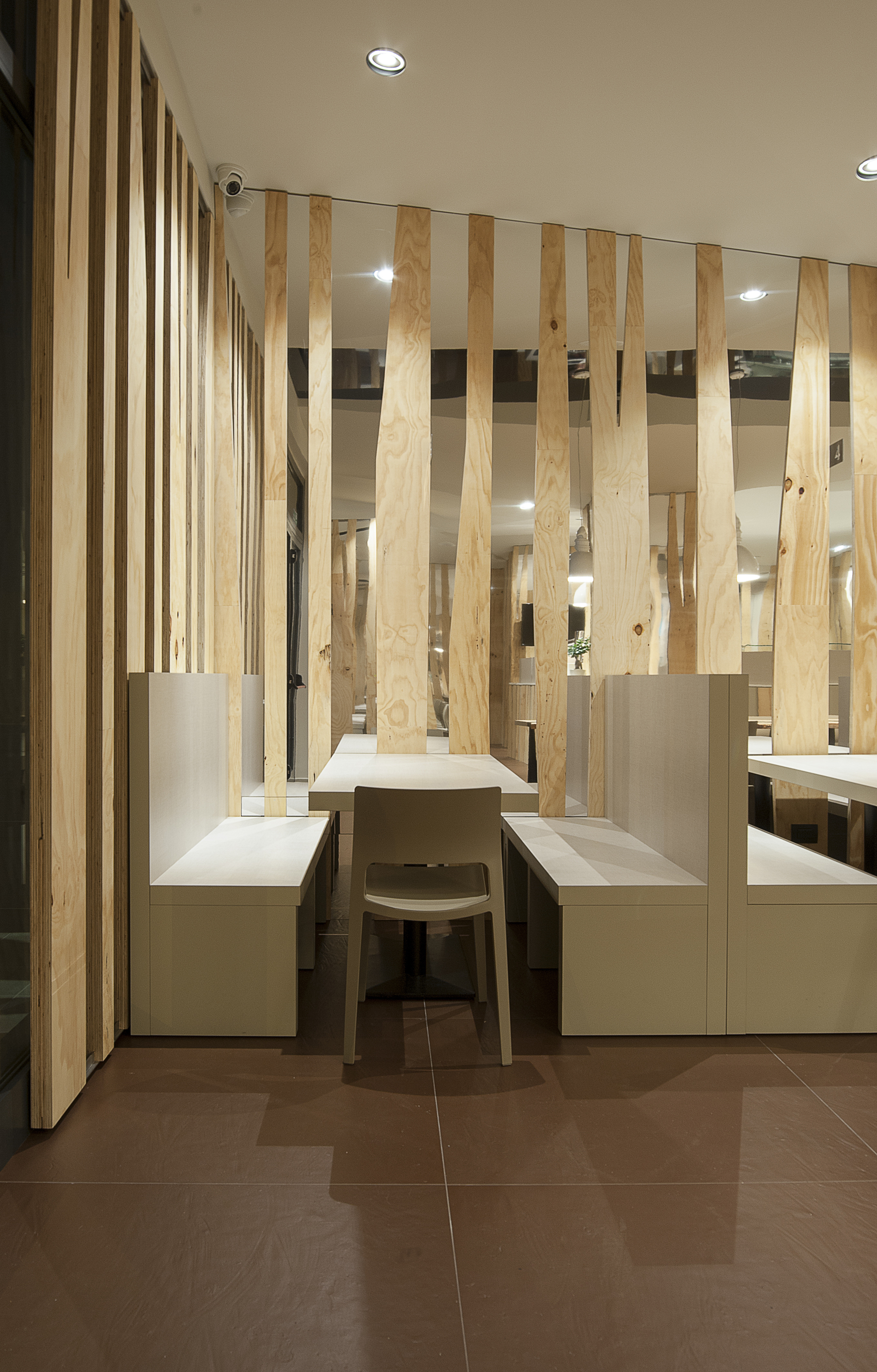 德国黑森林之韵 · BIETIGHEIM 餐厅设计-12