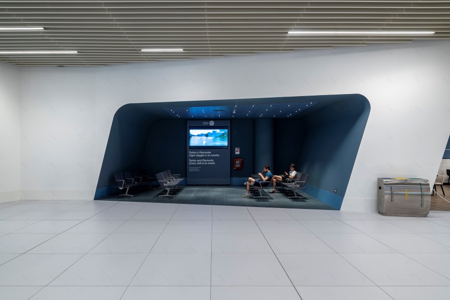 意大利都灵卡塞勒机场 Sandro Pertini 新到达区现代改造-9