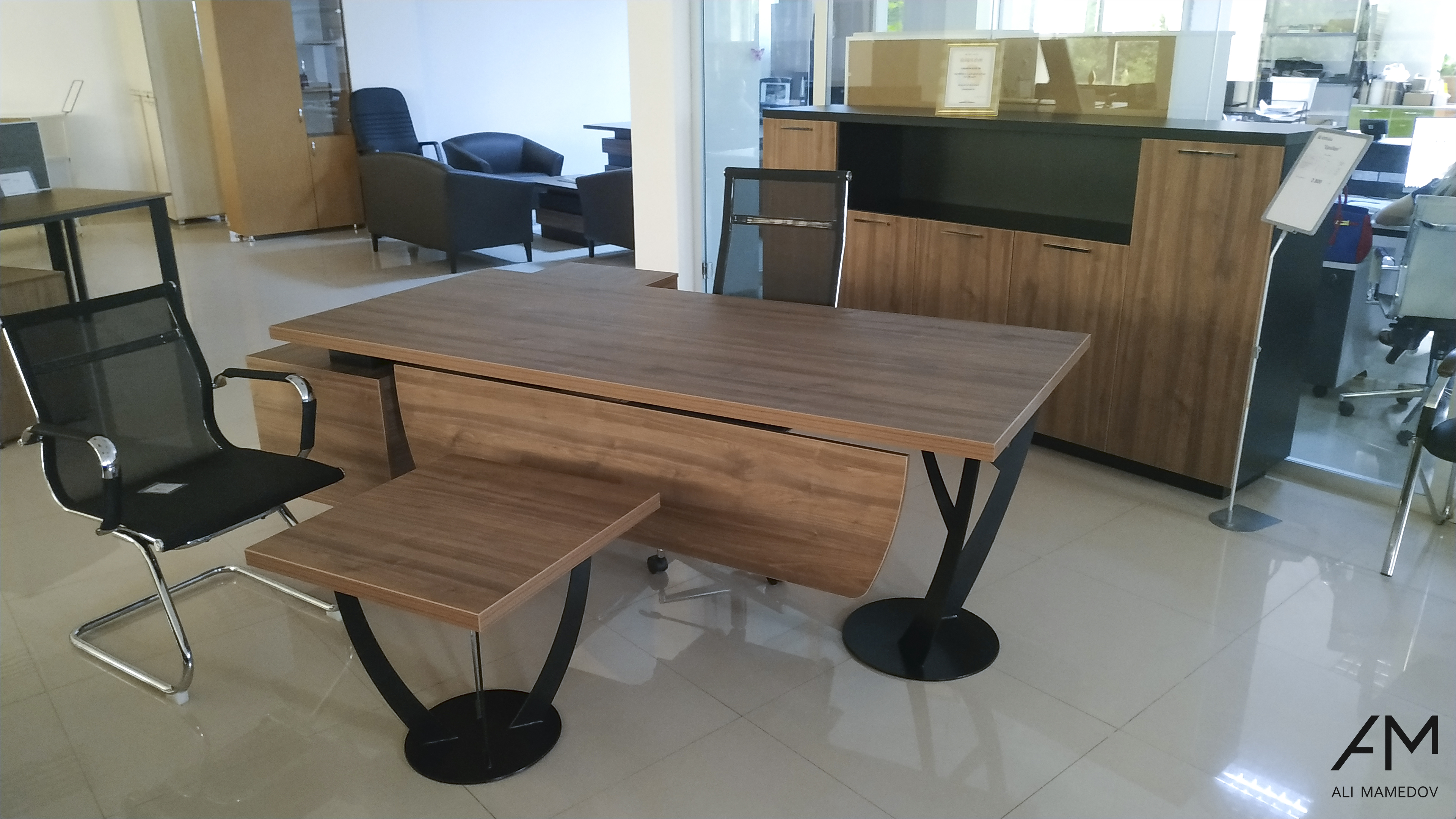 Epsilon 高管办公桌套装-1