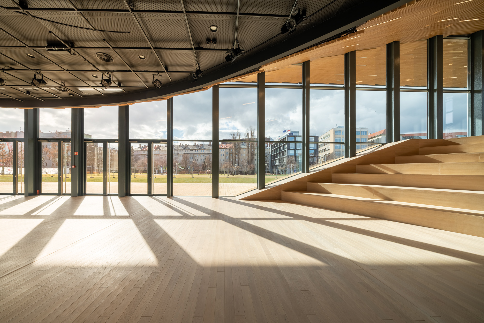 布达佩斯国家舞蹈剧院-12