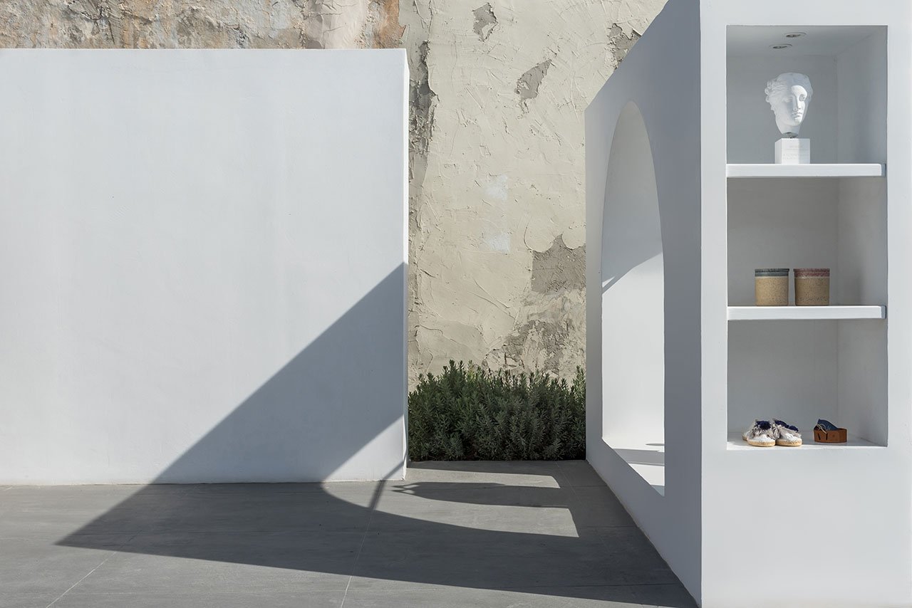 Cycladic Folklore Meets Contemporary Modernism at the Open Market on Santorini Island-11