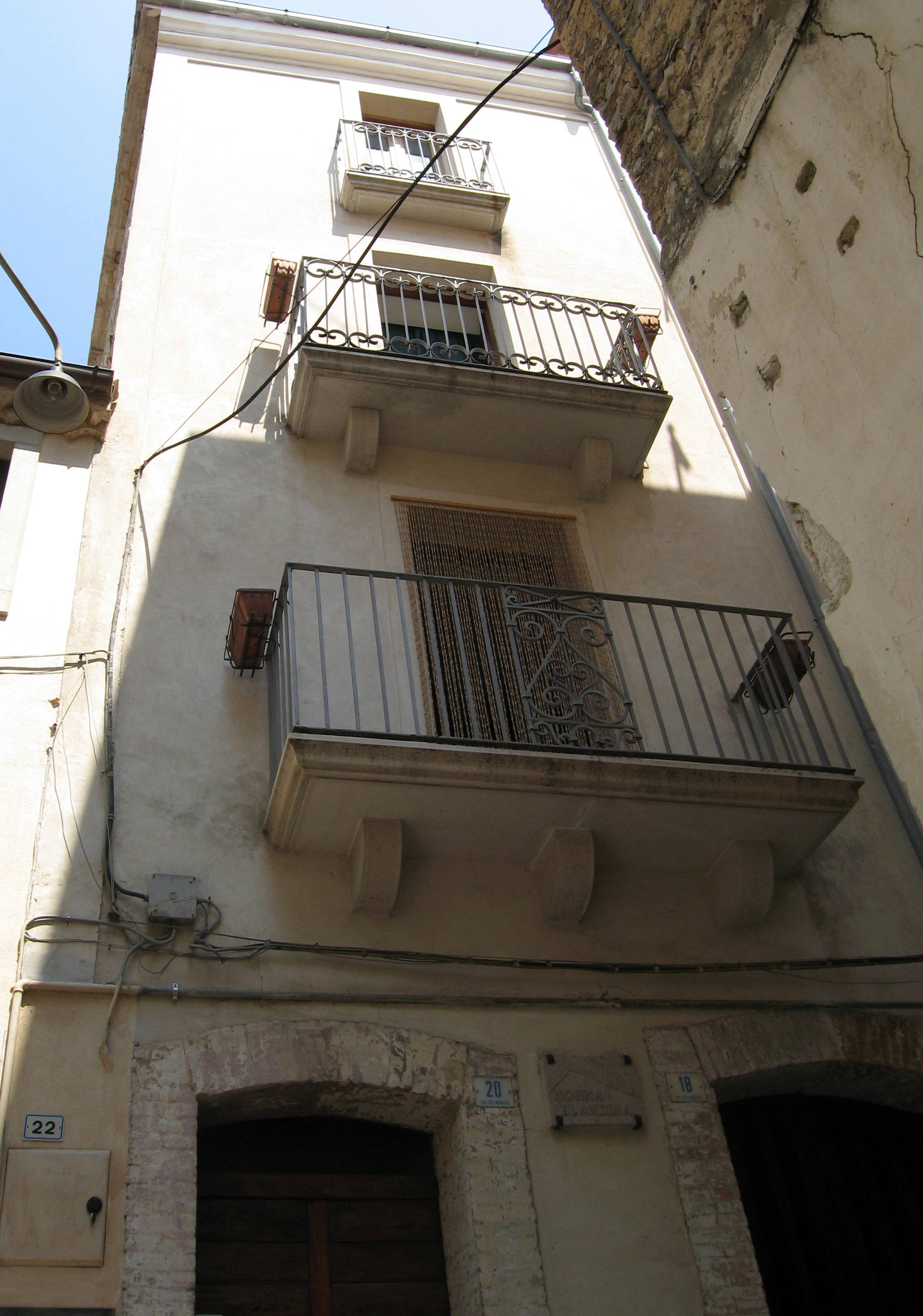 历史起源的简略住所·1995 -3