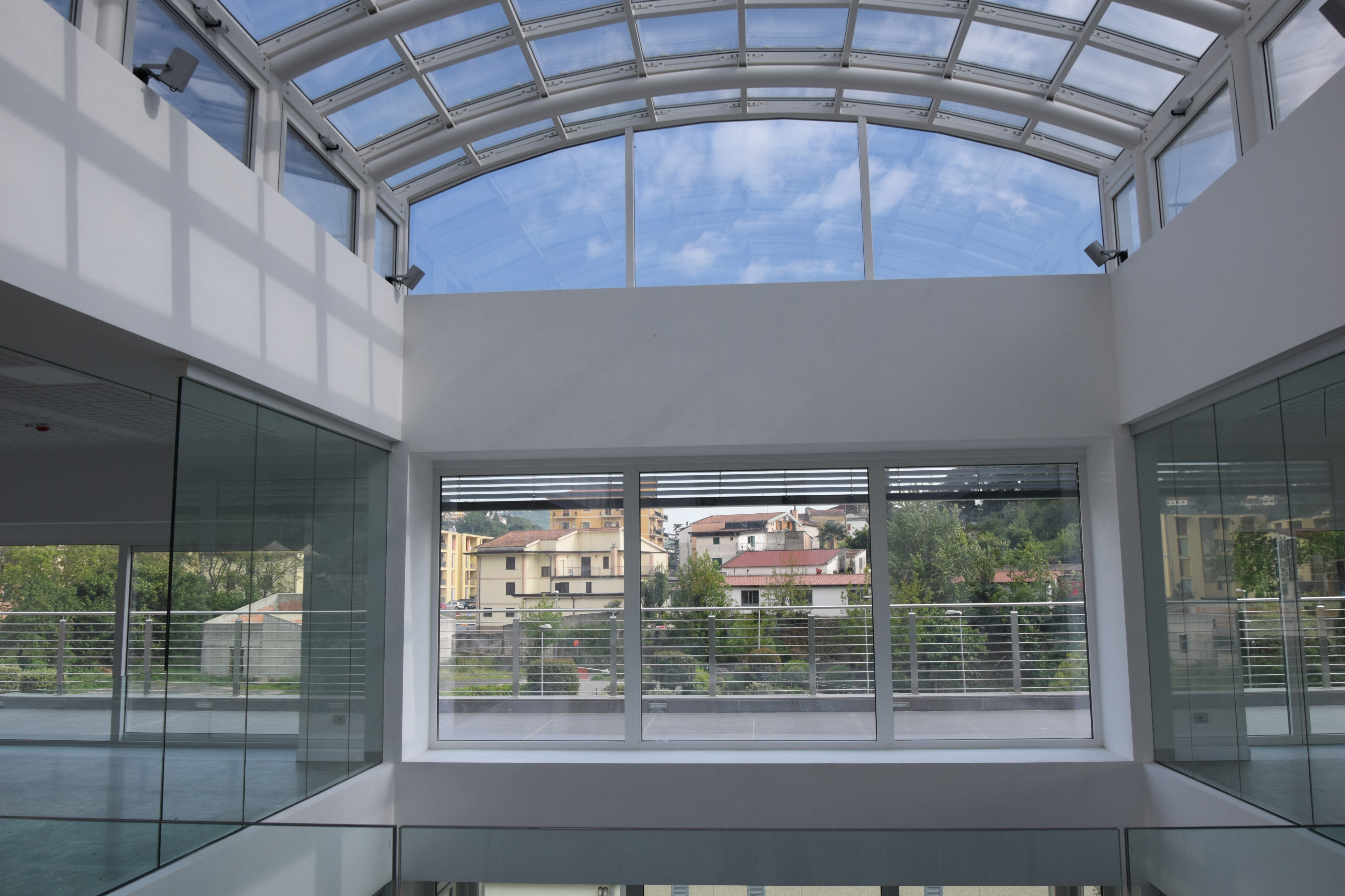 Mauro 印刷厂办公楼 | 现代办公空间的和谐融合-13