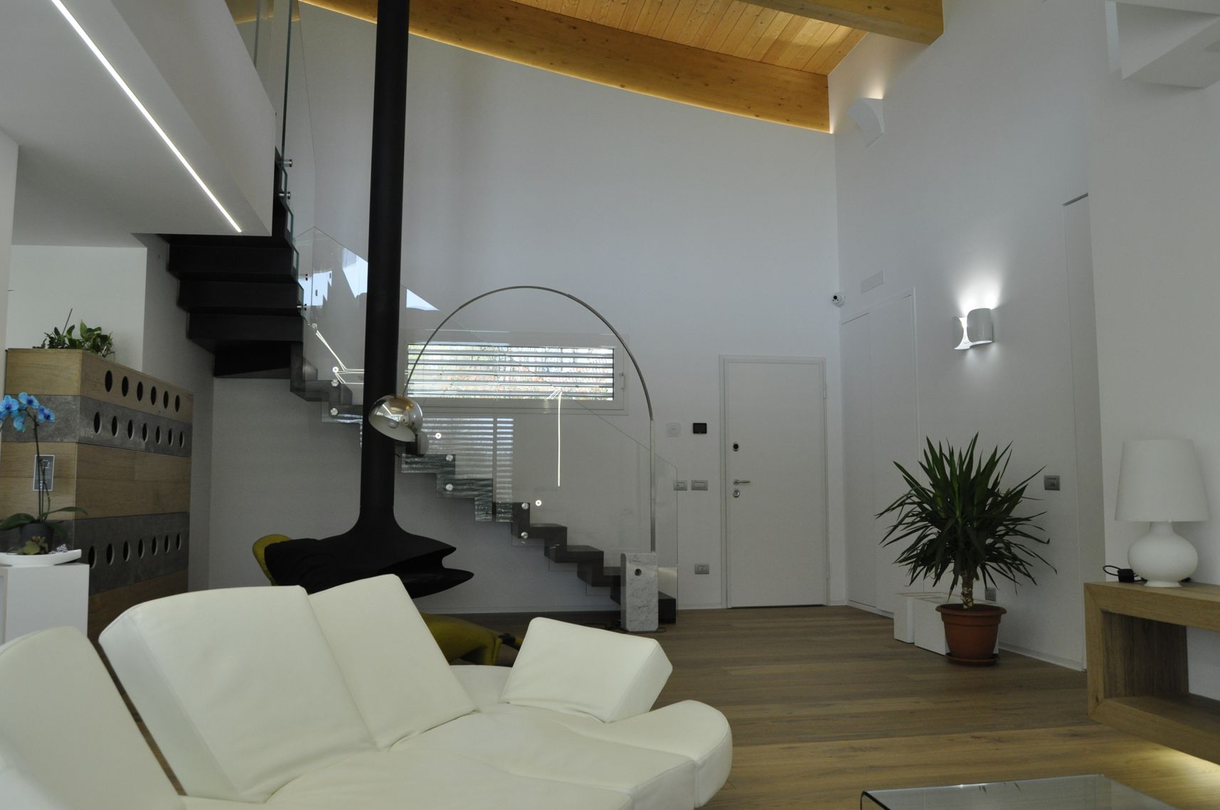 简约风格单家庭院住宅设计-29