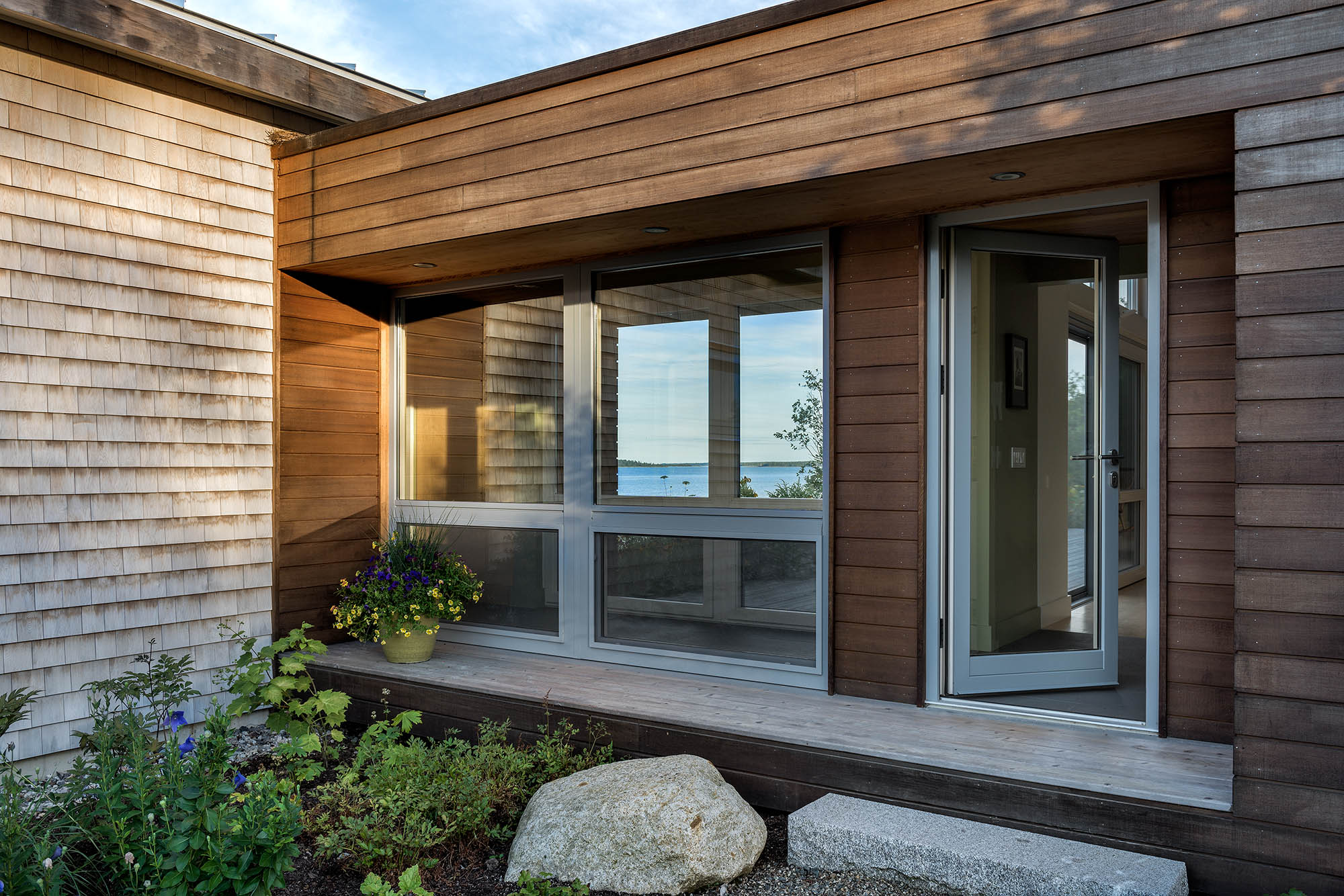 2015 年完成的木质单家庭住宅-6