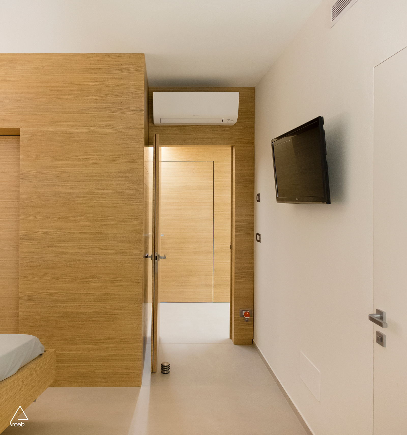 意大利豪华住宅，精致设计与材质的完美融合-25