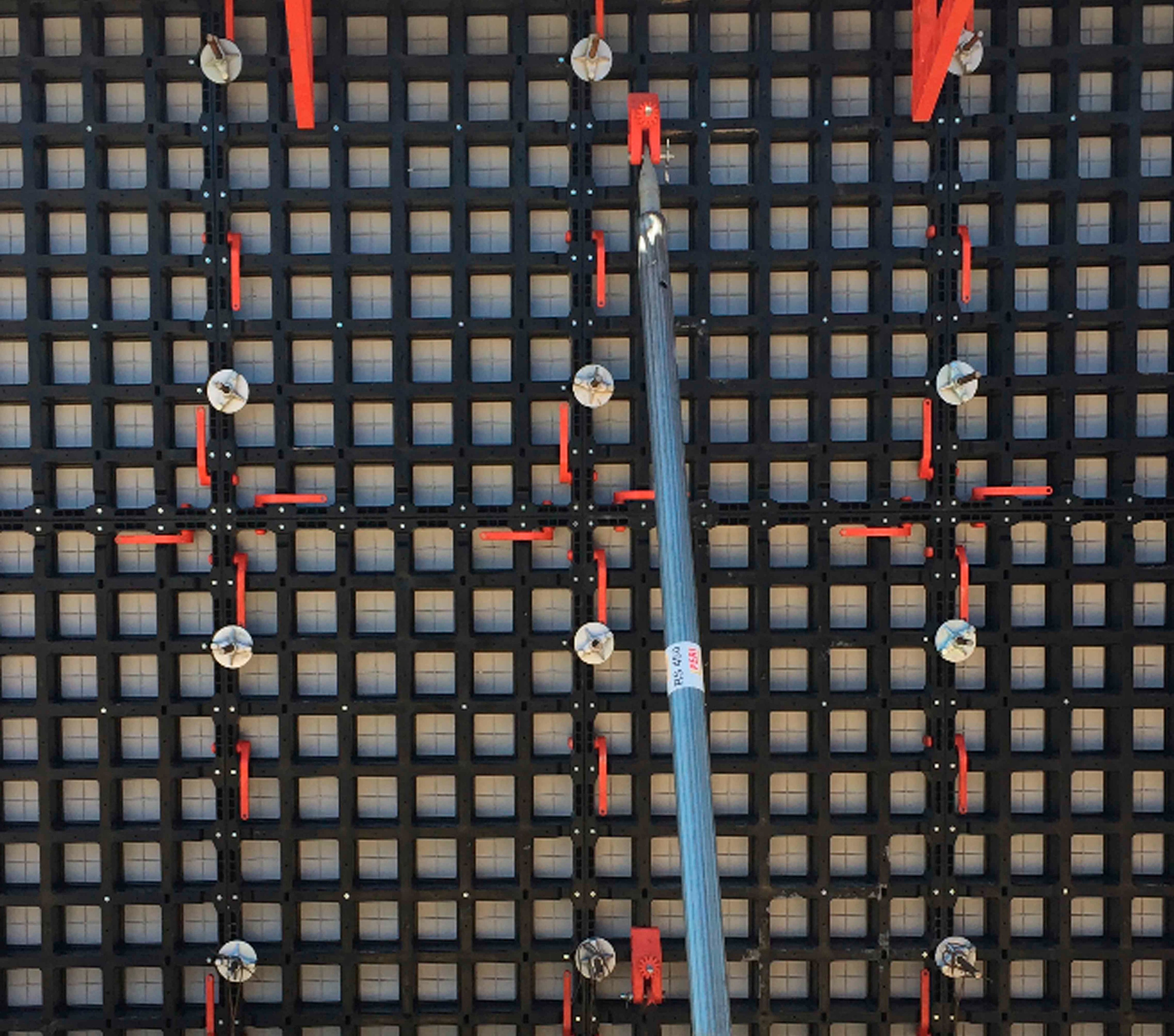 高山葡萄园里的绿色环保别墅-6