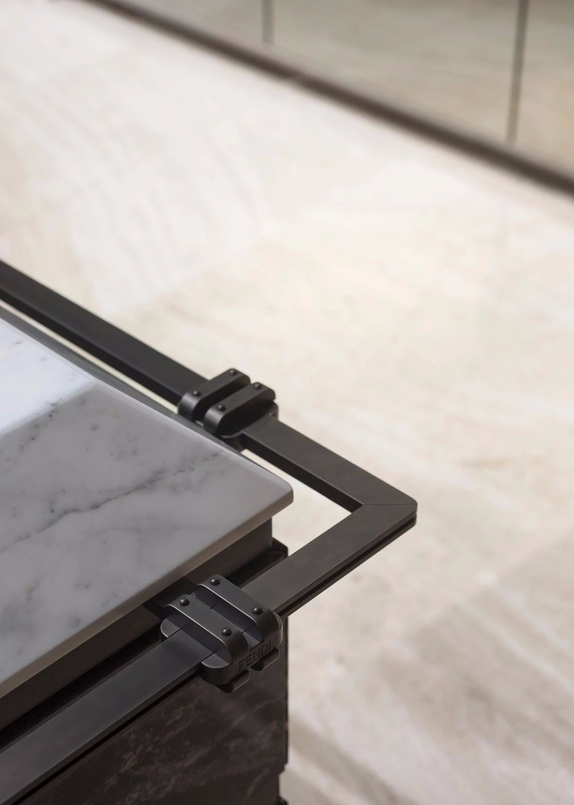 芬迪橱柜展现精致生活艺术-29