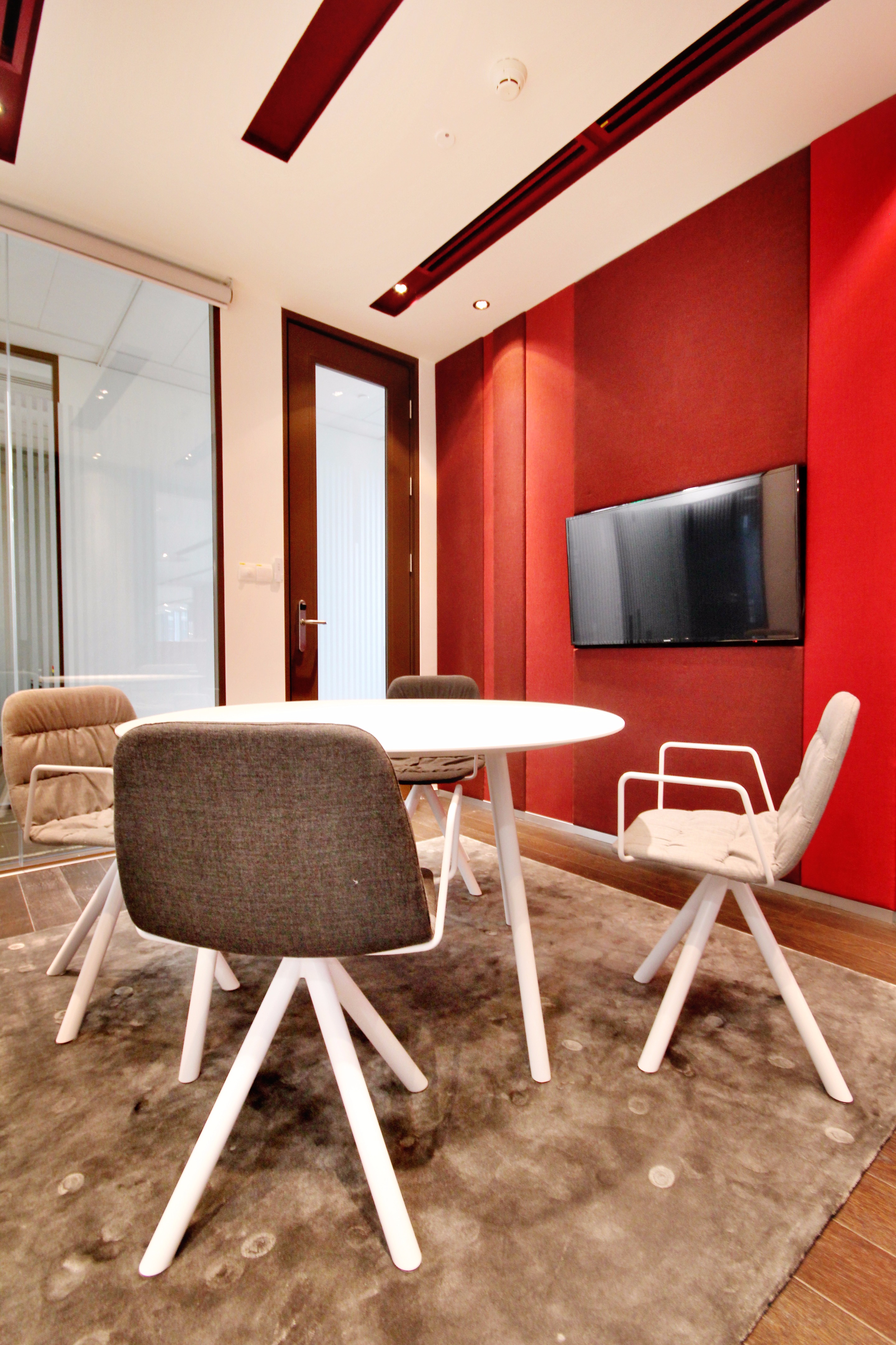 越南最大城市中心的灵动办公空间-32